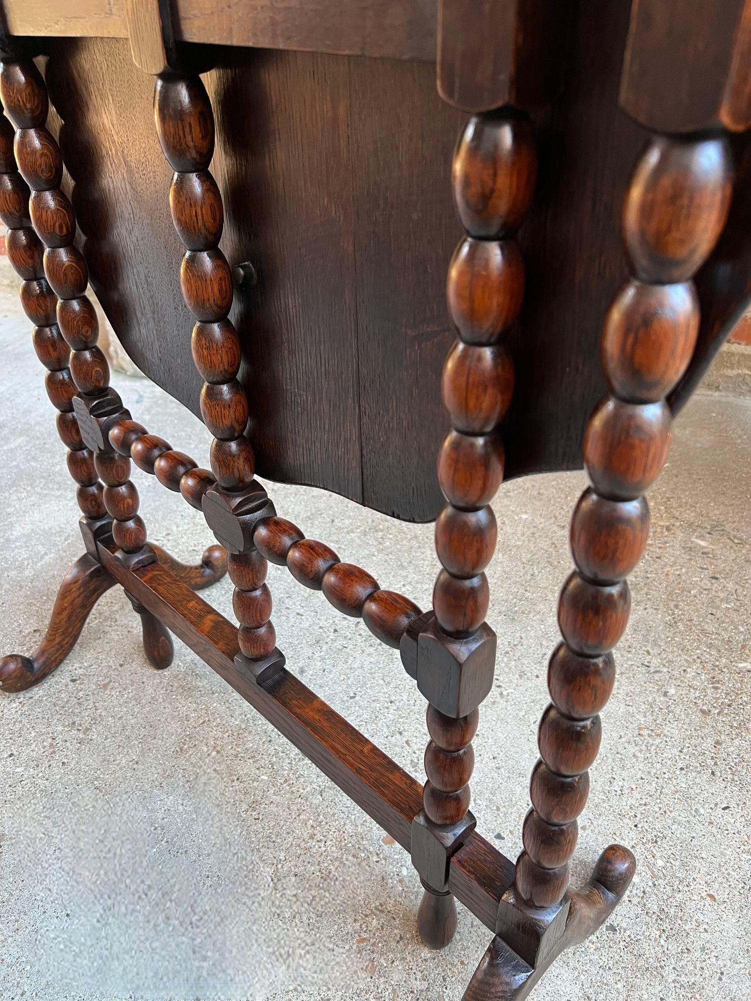 Antique English Round Table Tilt Flip Top Gateleg Folding Side Carved Oak c1900 13
