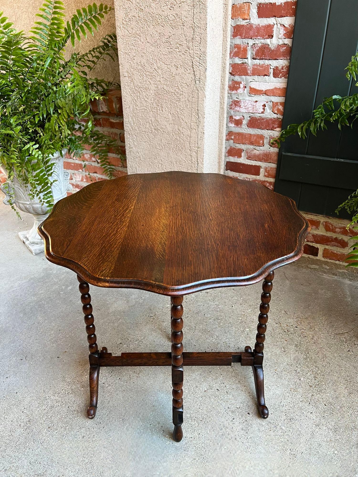 Turned Antique English Round Table Tilt Flip Top Gateleg Folding Side Carved Oak c1900