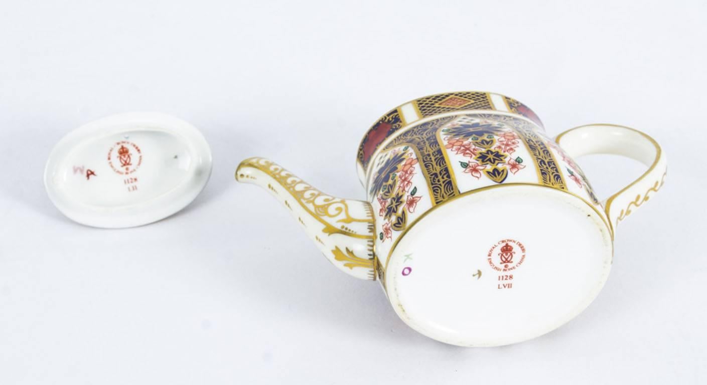 Gilt Antique English Royal Crown Derby Tea Set on Tray, Imari Pattern, 19th Century