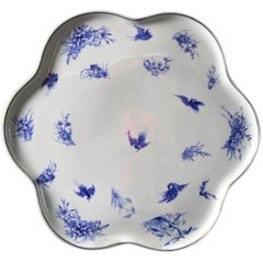 Antique plat anglais Royal Doulton en porcelaine bleu et blanc festonné