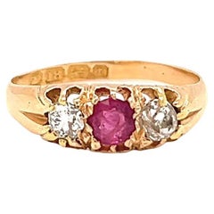 Antique English Ruby Diamond 18 Karat Yellow Gold Three Stone Ring