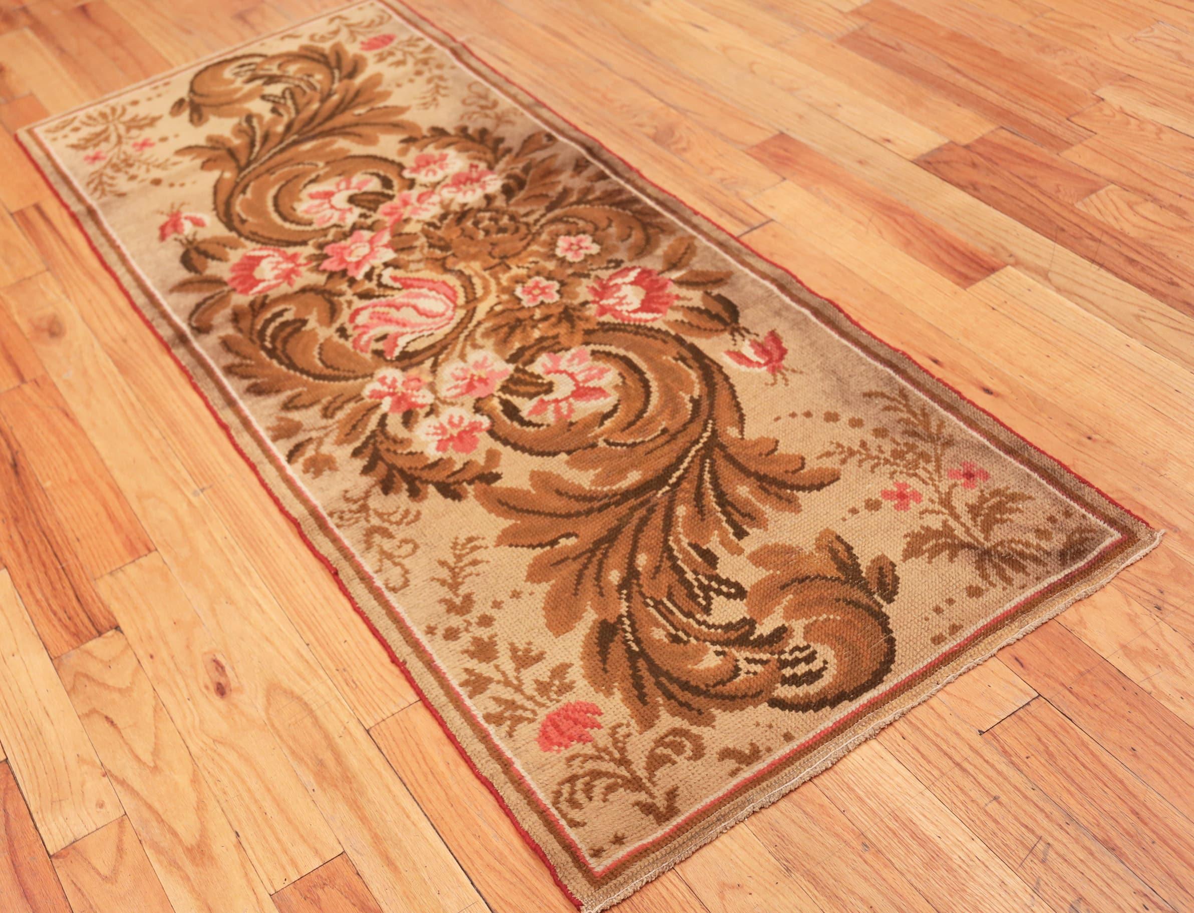 Hand-Knotted Antique English Rug. Size: 2 ft 6 in x 6 ft 3 in  For Sale