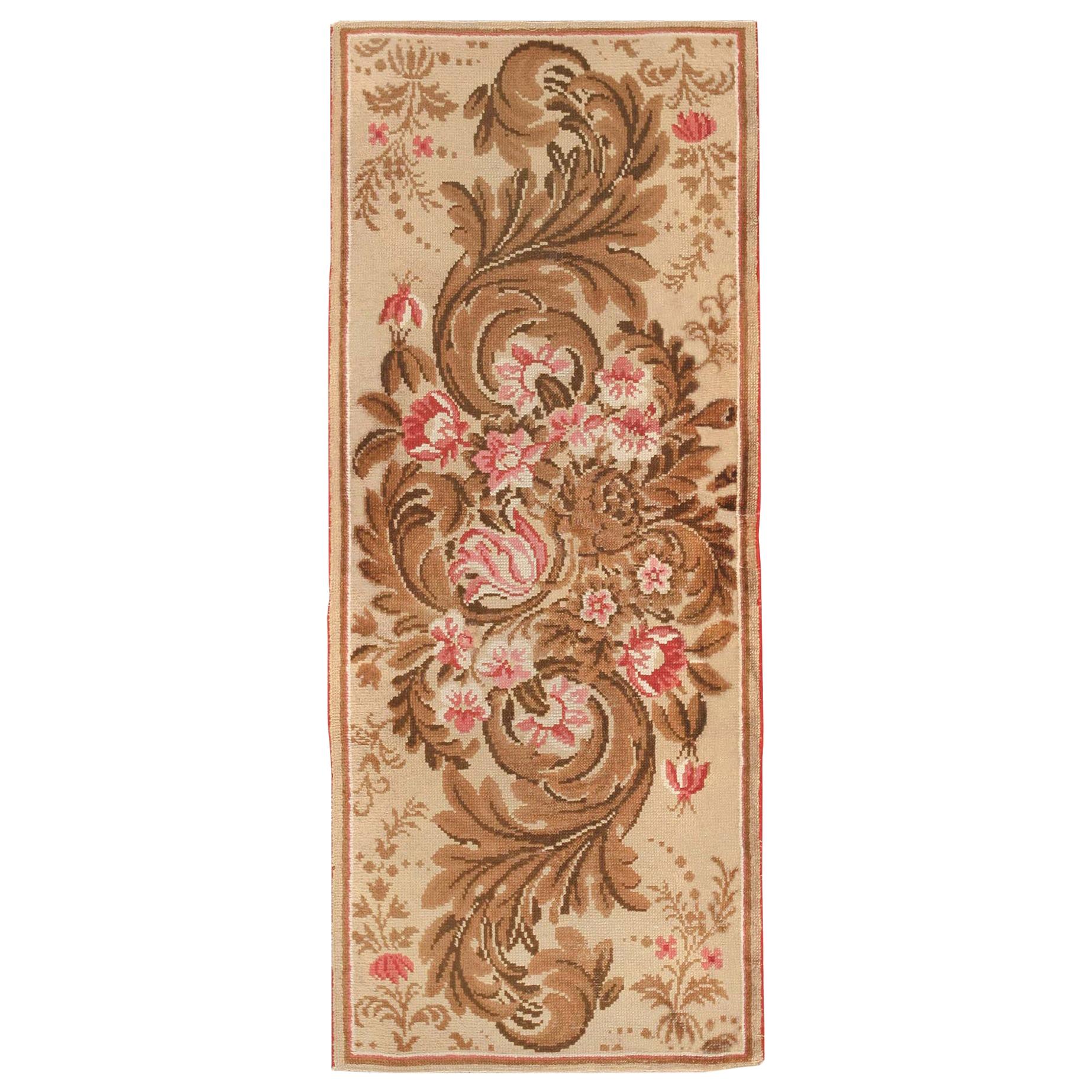 Nazmiyal Collection Antique English Rug. Size: 2 ft 6 in x 6 ft 3 in 