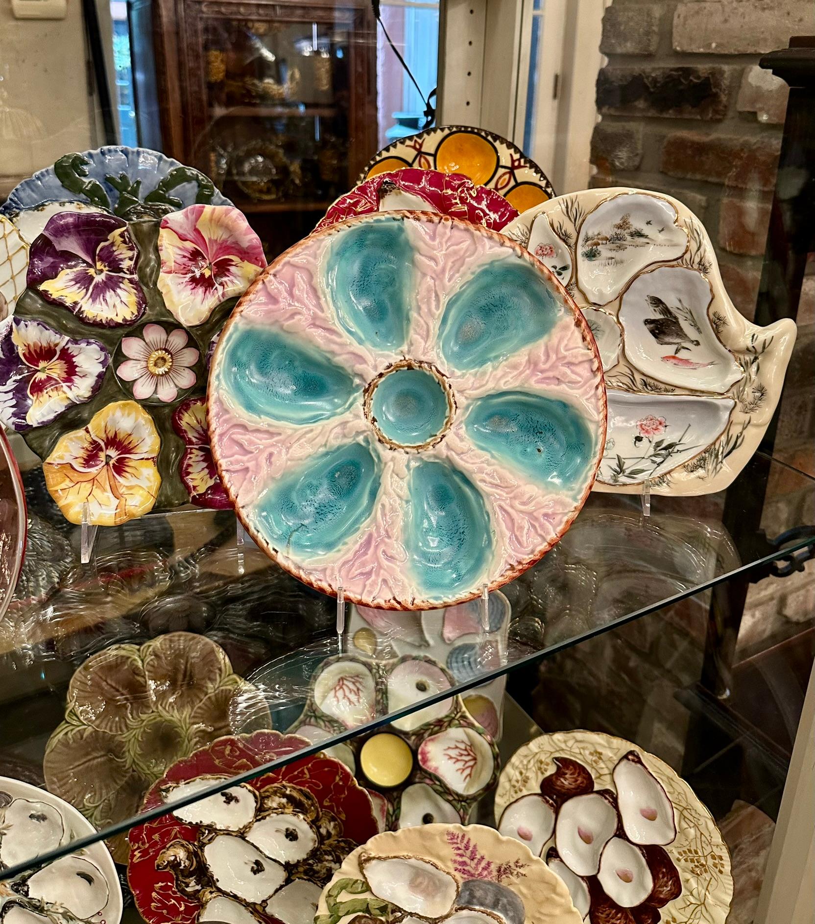 Antique English S. Fielding Majolica Porcelain Lavender Oyster Plate Circa 1870. For Sale 3