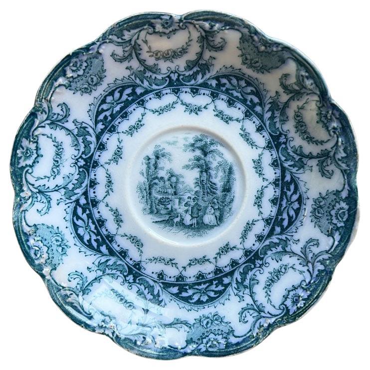 Un ensemble de quatre soucoupes ou assiettes à pain anglaises anciennes de couleur bleue. Ce ravissant ensemble de Samps Hancocks & Sons sera le complément idéal d'un service à thé, ou encore magnifiquement exposé sur un mur ou dans un vaisselier.
