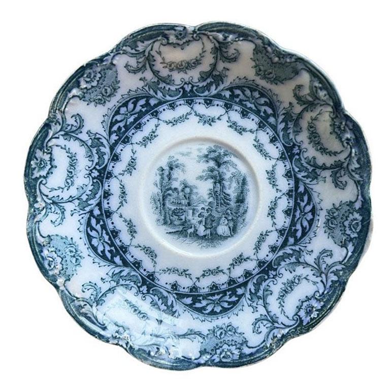 XIXe siècle Ensemble de soucoupes anglaises Sampson Hancock & Sons en bleu flottant Valence - 4 en vente