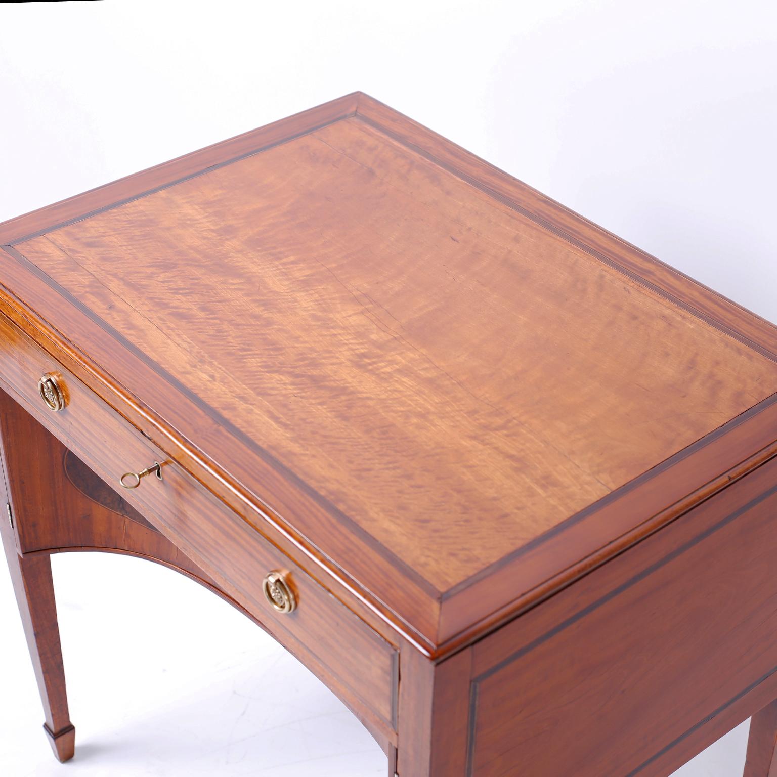 Antique English Satinwood and Mahogany Dressing Table In Good Condition In Palm Beach, FL