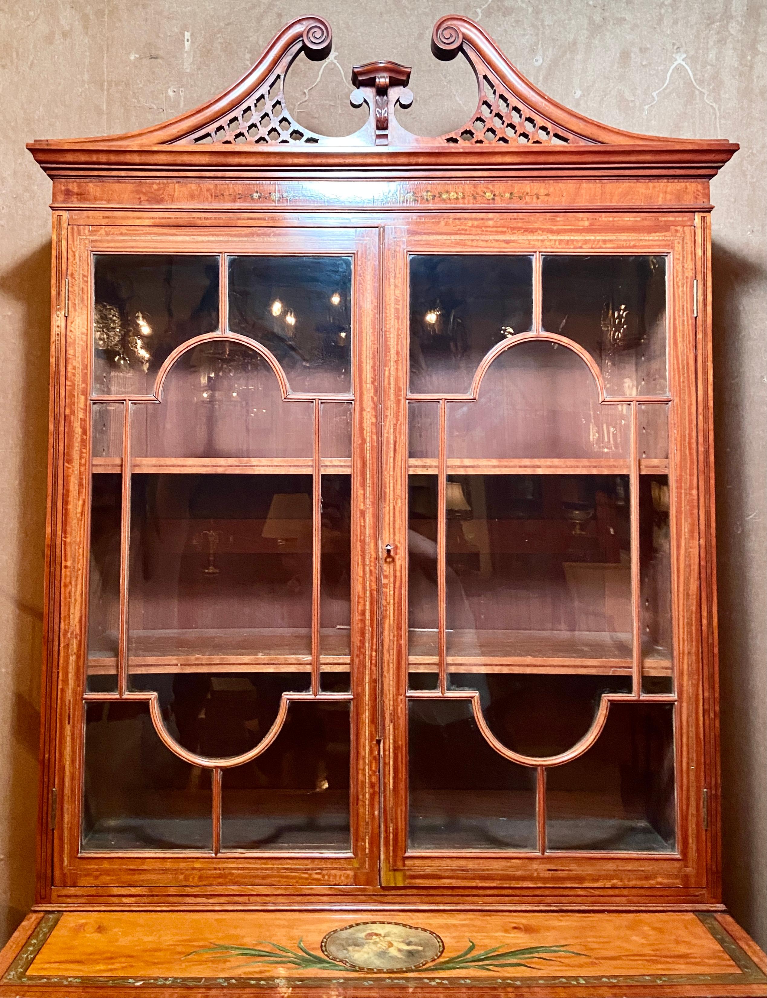 Antique English Satinwood Bookcase with Fall Front Desk, Circa 1870-1890 In Good Condition For Sale In New Orleans, LA