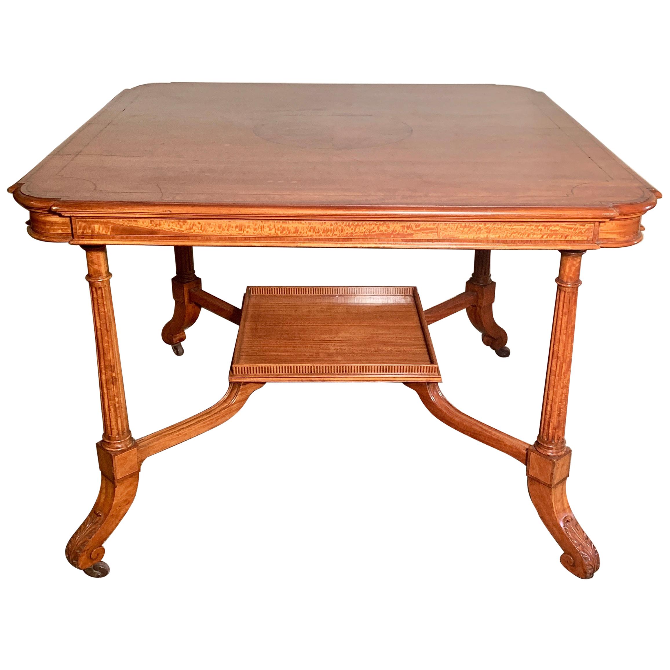 Ancienne table anglaise en bois de satin, vers 1880