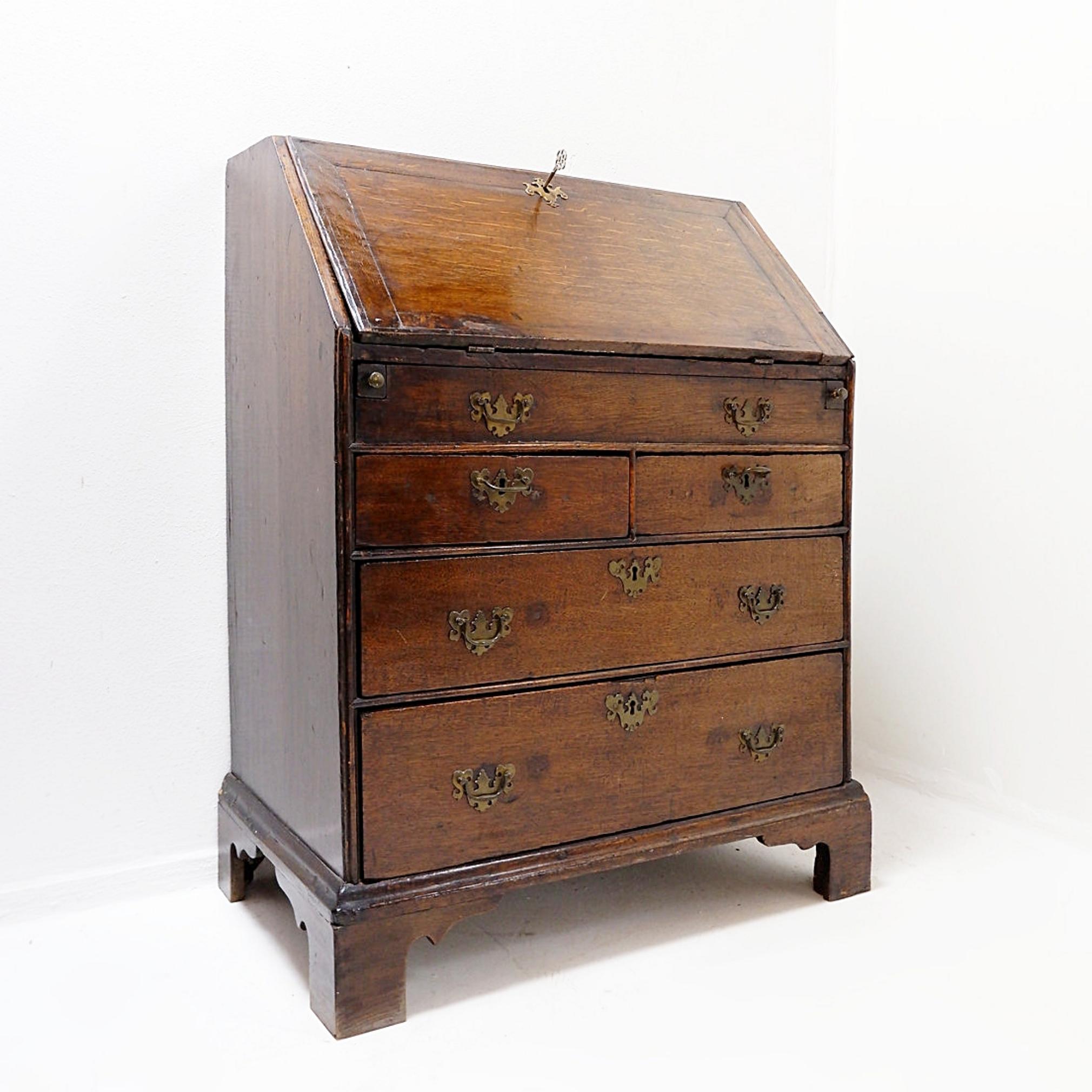 Antiker englischer Sekretär, 18. Jahrhundert (Englisch) im Angebot