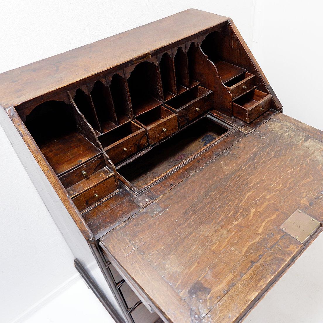 Antiker englischer Sekretär, 18. Jahrhundert im Zustand „Gut“ im Angebot in Linkebeek, BE