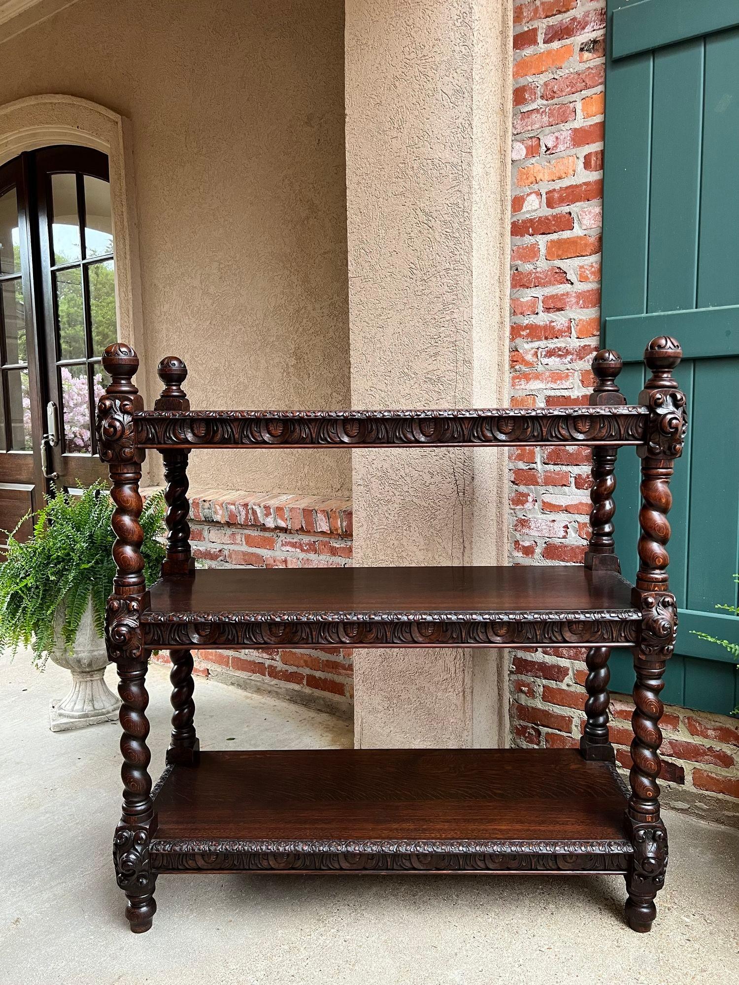 Luigi XIII Antica credenza server inglese Barley Twist intagliata in Oak Renaissance Dumbwaiter in vendita