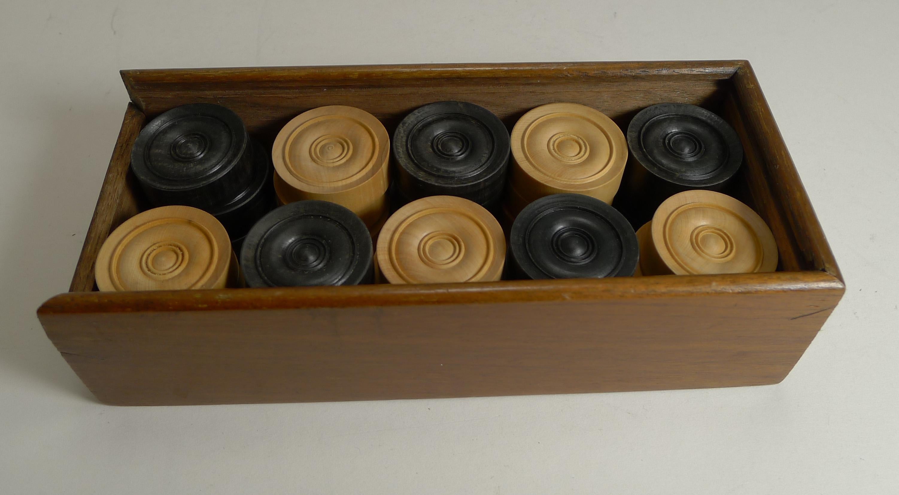 Edwardian Antique English Set Ebony and Boxwood Draughts / Checkers / Backgammon Counters