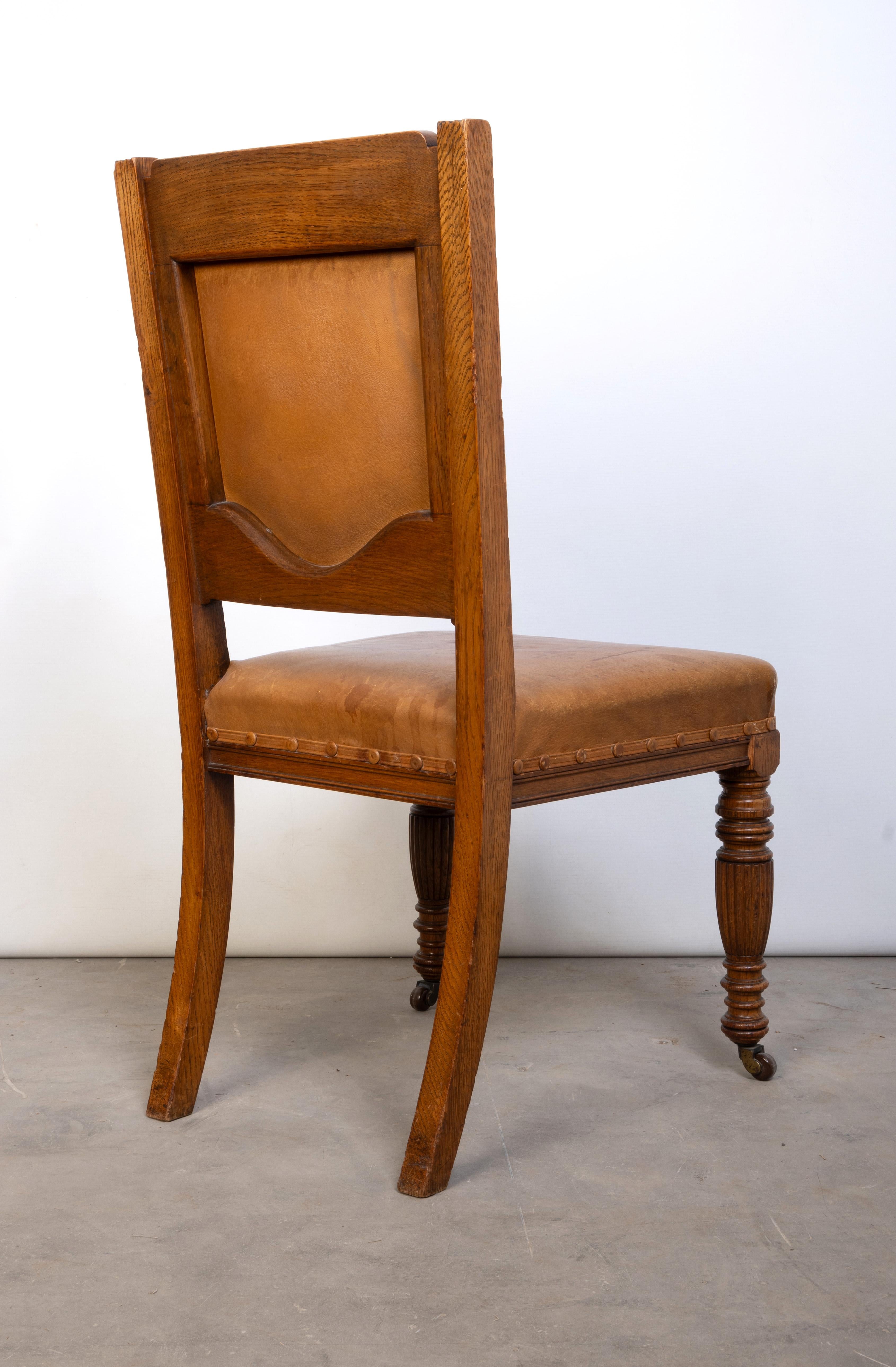 Antique English Set Of Six Elizabethan Revival Dining Chairs By Robson & Sons For Sale 4