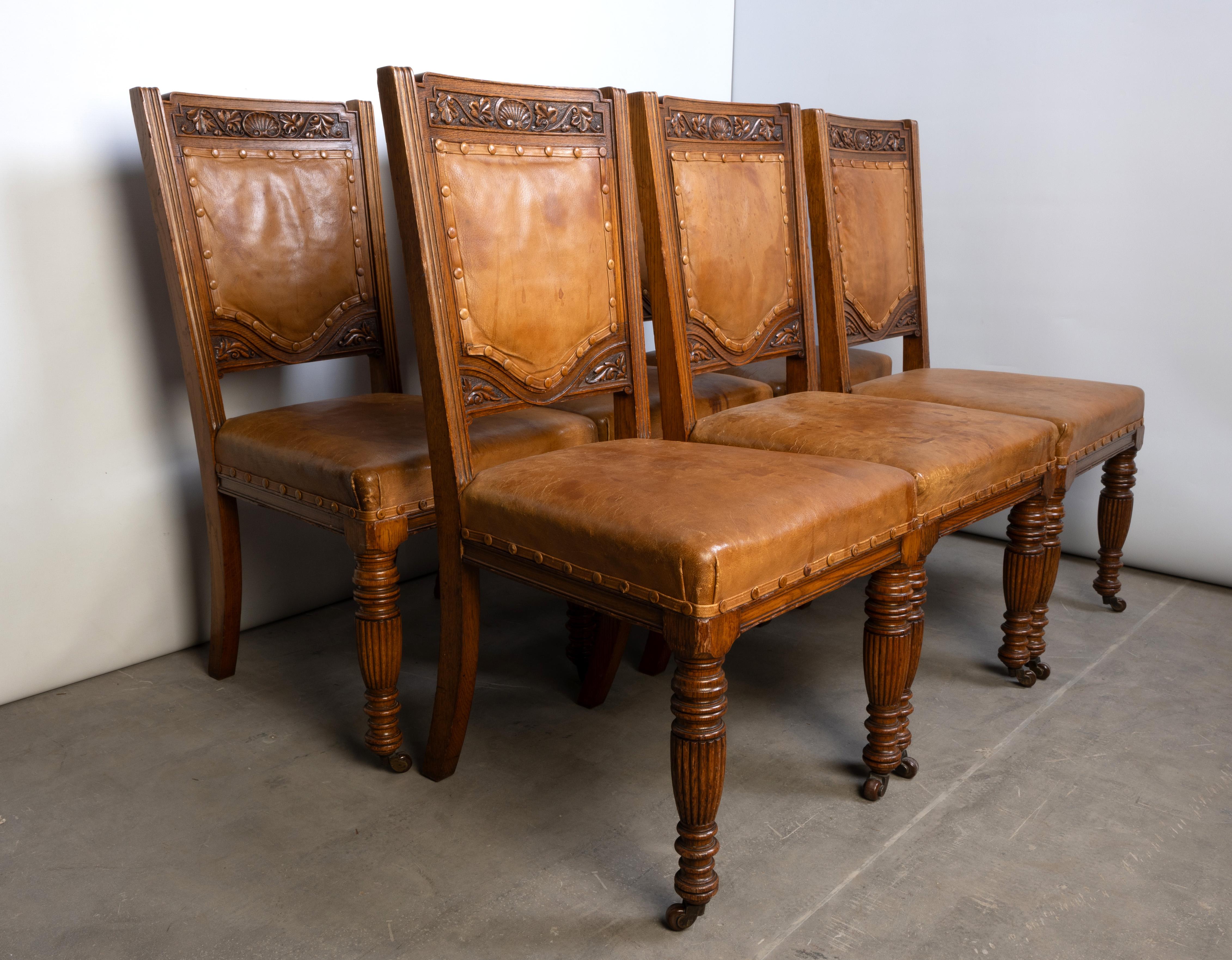 Antique English Set Of Six Elizabethan Revival Dining Chairs By Robson & Sons In Good Condition For Sale In London, GB