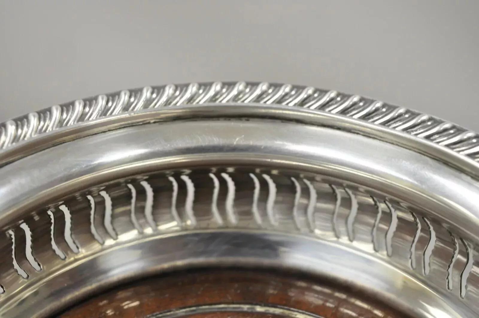 Antique English Sheffield Georgian Regency Silver Plated Mahogany Wine Coaster en Bueno estado para la venta en Philadelphia, PA