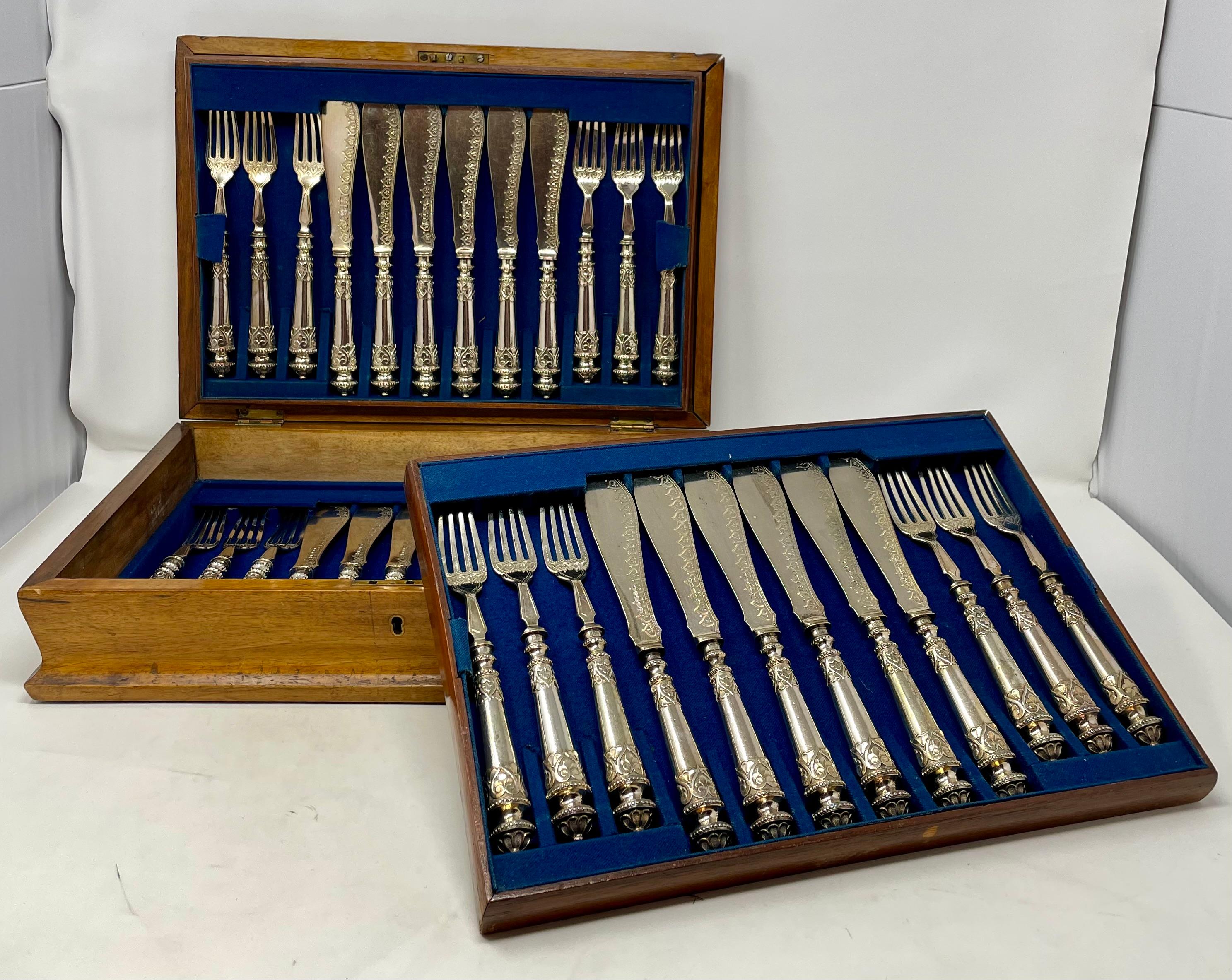 XIX secolo Antico servizio di pesce inglese in argento Sheffield a 36 pezzi in una valigetta chiusa Circa 1880 in vendita