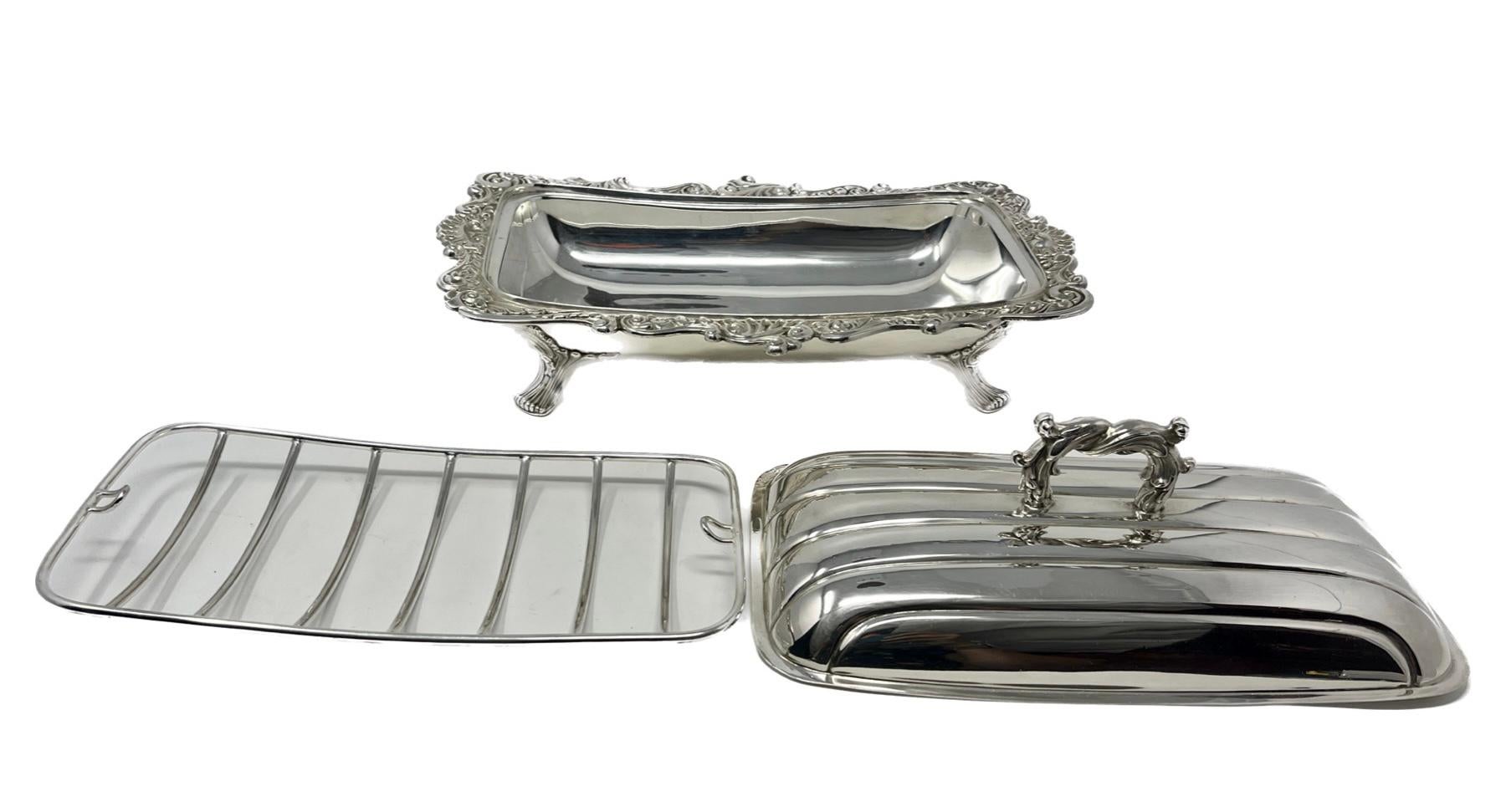 Antique English Sheffield Silver Asparagus Server, Circa 1880. In Good Condition For Sale In New Orleans, LA
