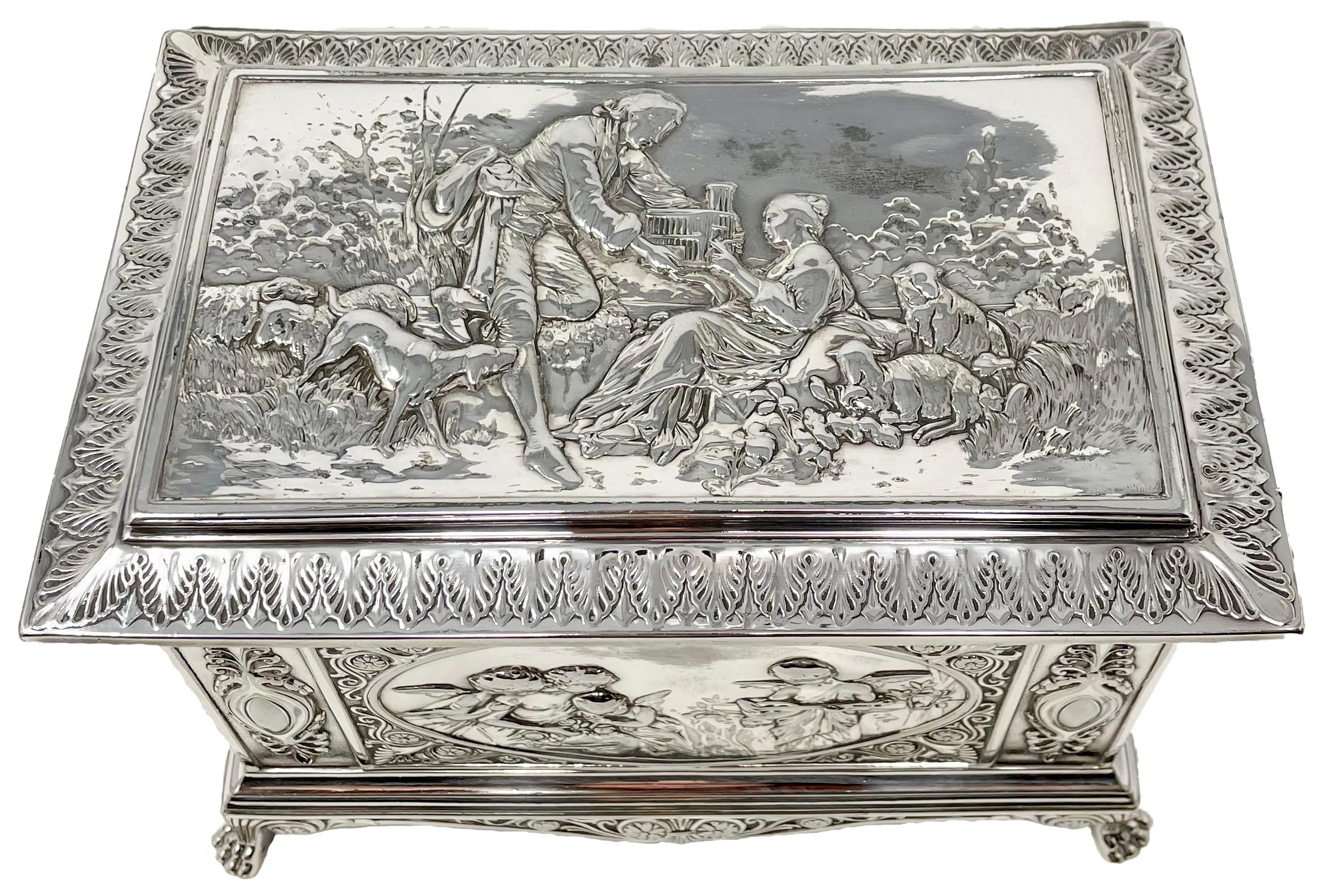 Antique English Sheffield Silver Footed Jewel Box, Circa 1890. For Sale 1