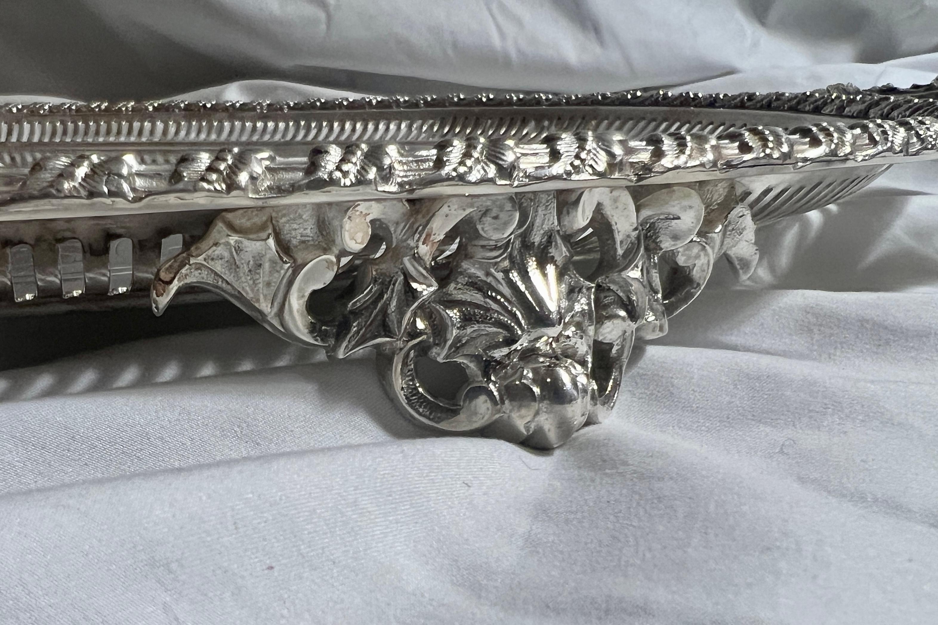 Antique English Sheffield Silver Footed Tray with Openwork Edge, Circa 1890. In Good Condition For Sale In New Orleans, LA