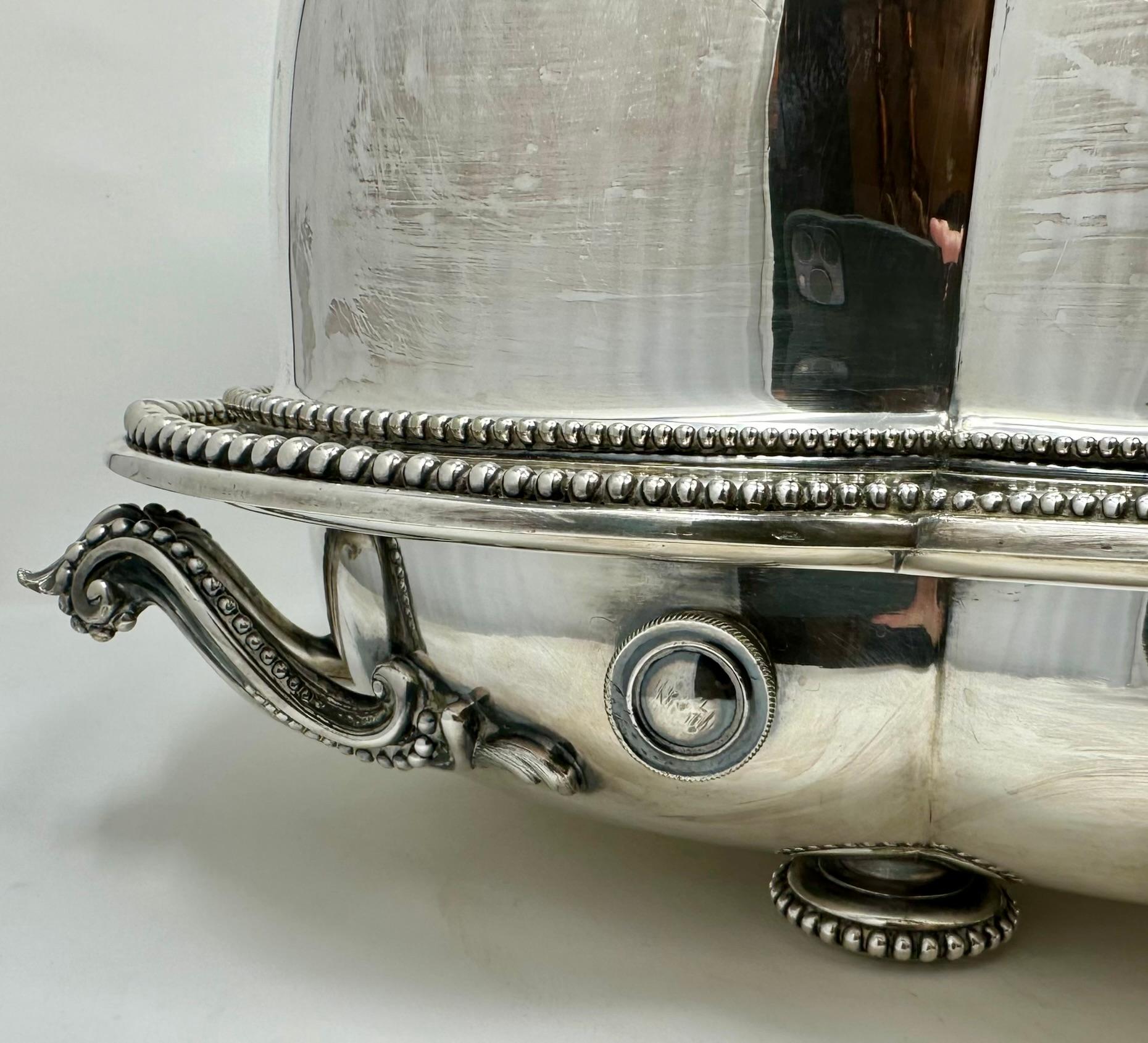 Antigua Cúpula de Carne de Plata Inglesa de Sheffield con Bandeja de Agua Caliente, Circa 1910-1920. Inglés en venta