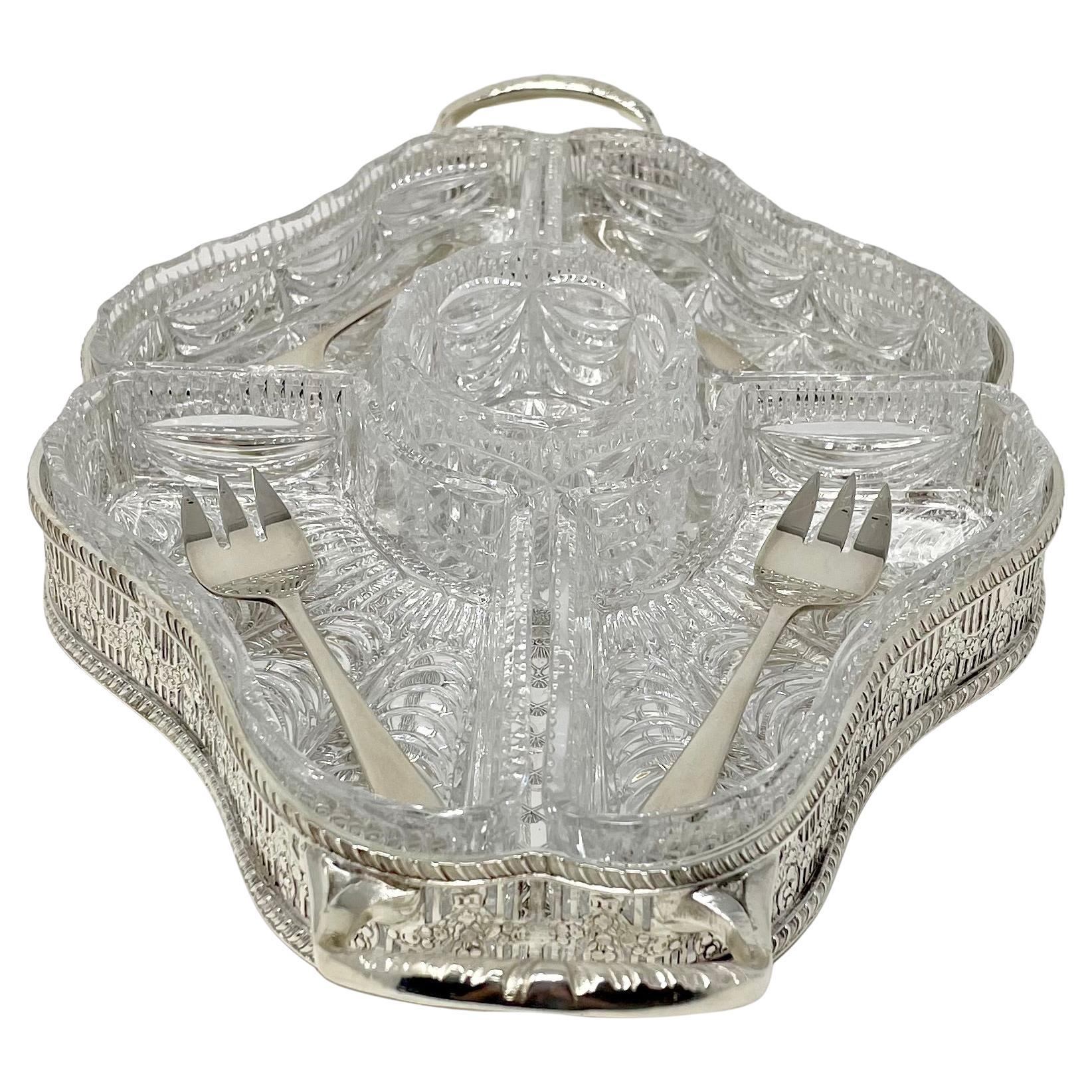 Bandeja de servicio de entremeses de cristal y plata inglesa antigua de Sheffield. Chapado en plata en venta