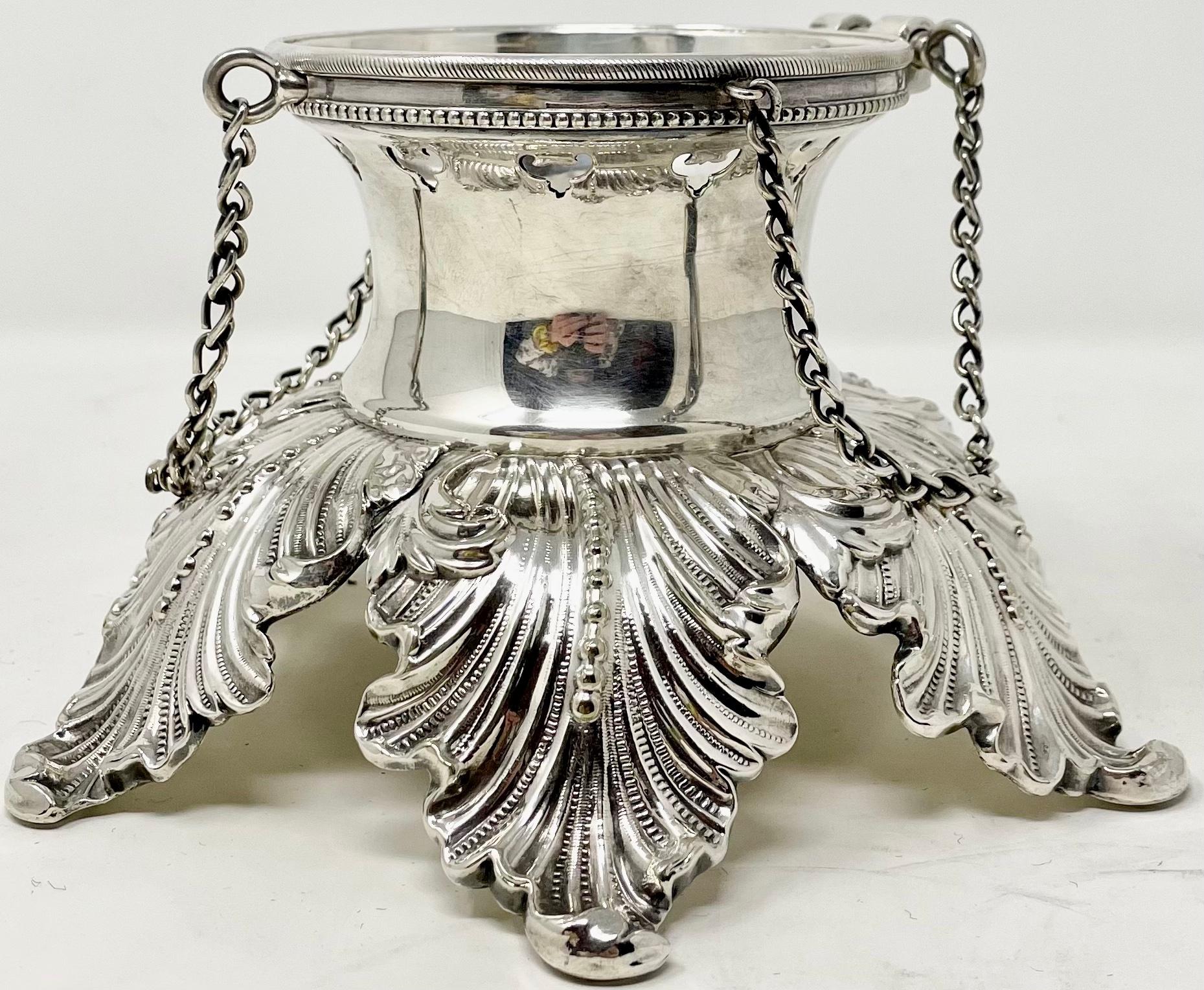 Antique English Sheffield Silver-Plate Footed Tea Pot with Etching, Circa 1860. For Sale 3