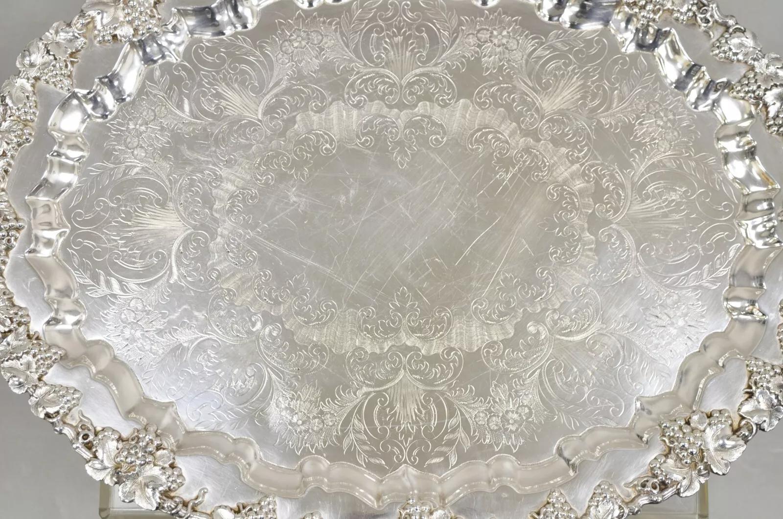 Antique English Sheffield Victorian Grapevine Repousse Oval Serving Platter Tray In Good Condition For Sale In Philadelphia, PA