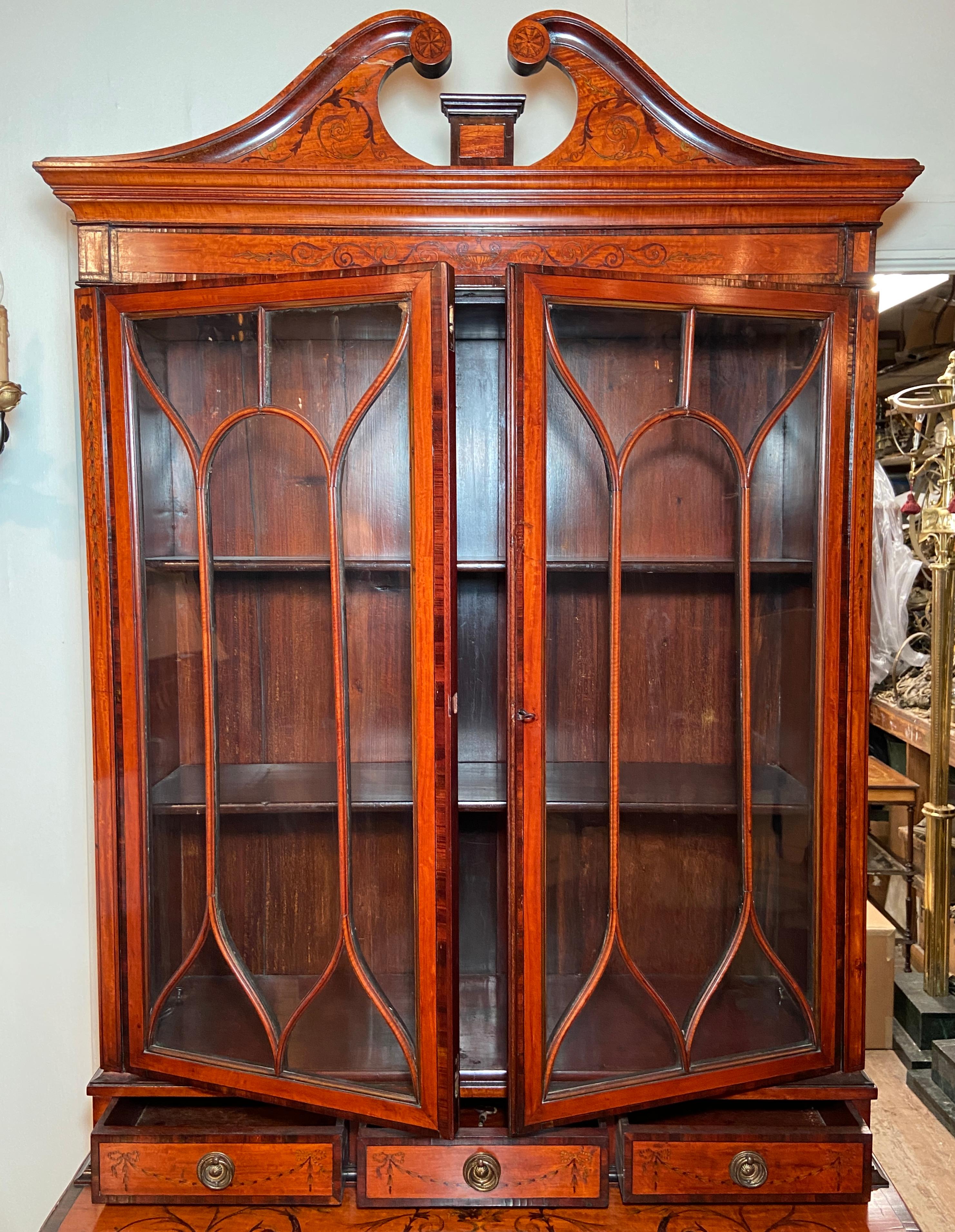 Antique English Sheraton Satinwood Inlaid Secretary w/ Rosewood Banding Ca. 1880 In Good Condition For Sale In New Orleans, LA