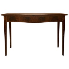 Antica credenza inglese Sheraton a serpentina con intarsi in legno satinato