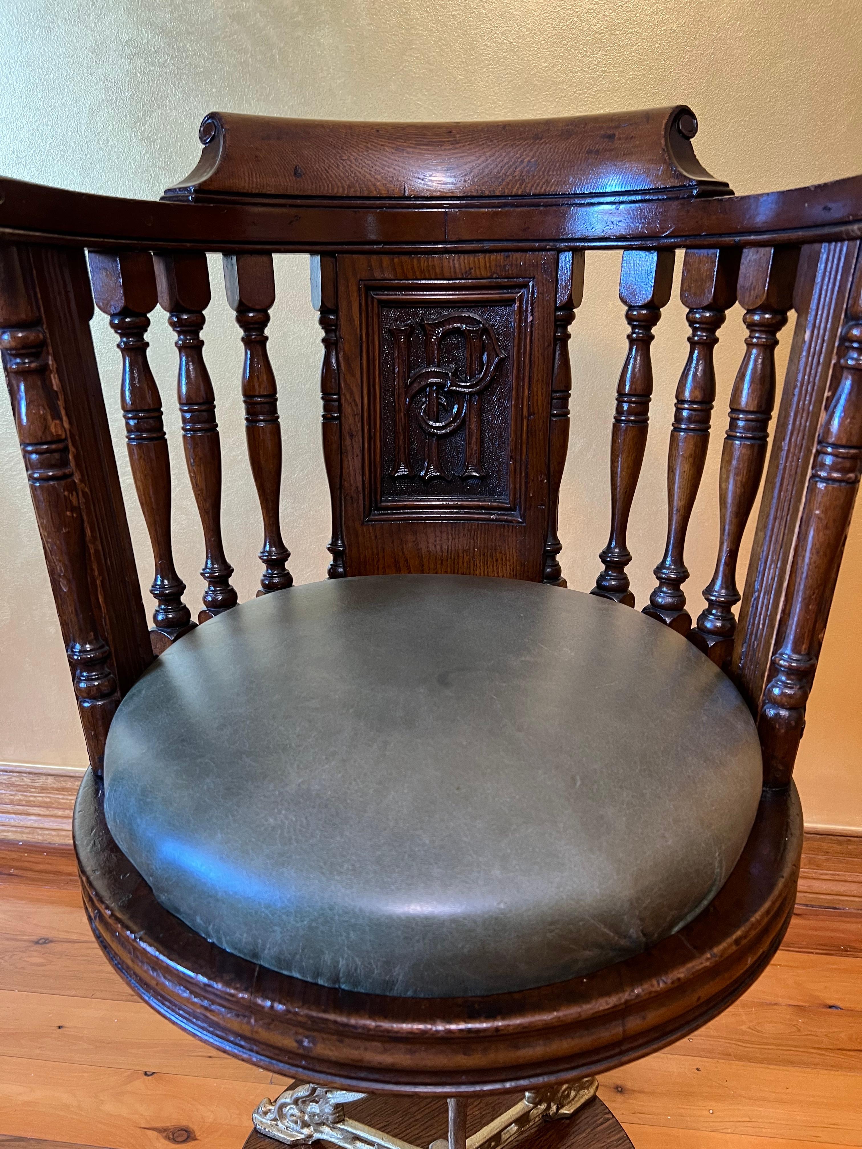 Antique English Ship Captains Leather & Oak Chair For Sale 1