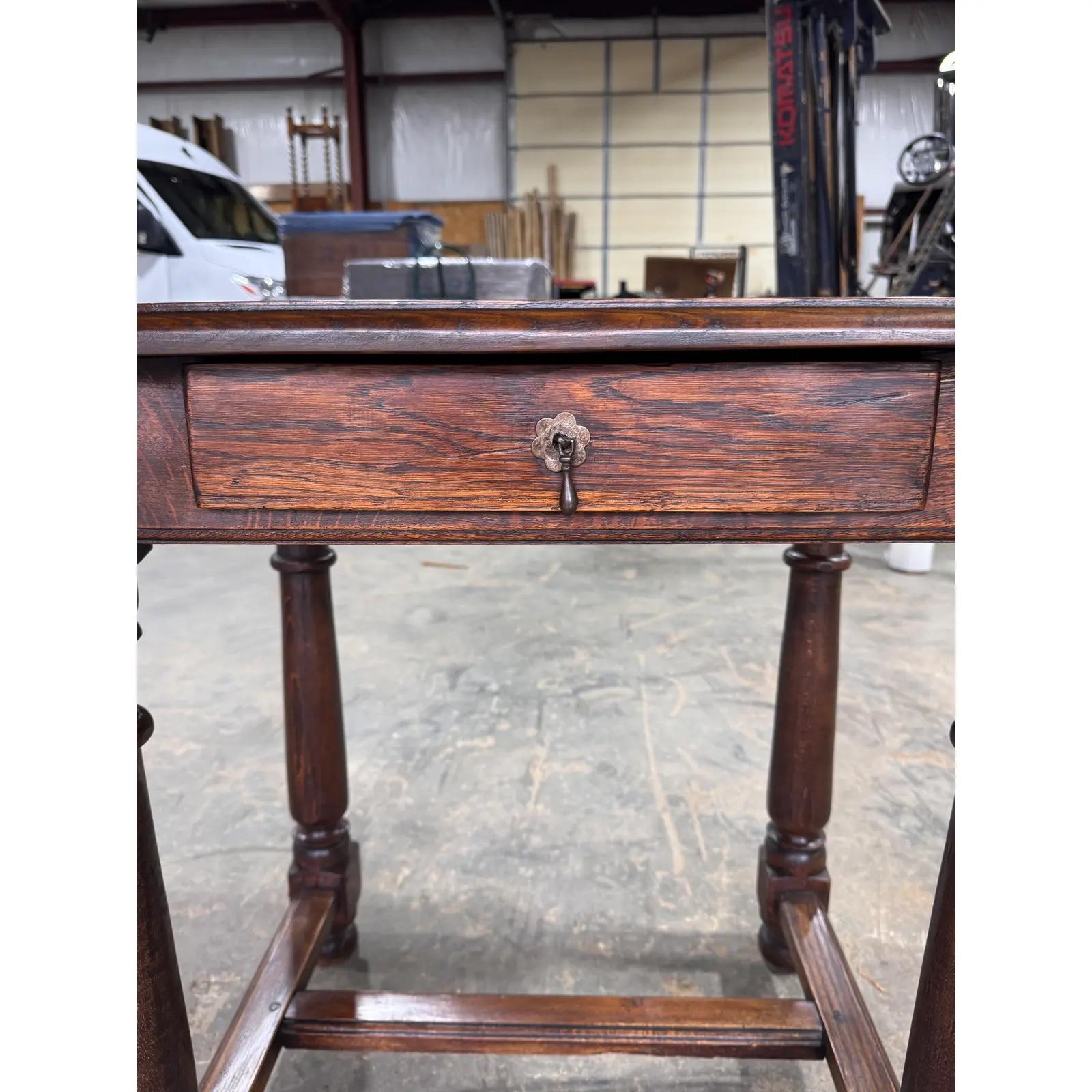 XIXe siècle Table d'appoint anglaise ancienne en vente