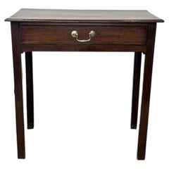 Table d'appoint anglaise ancienne