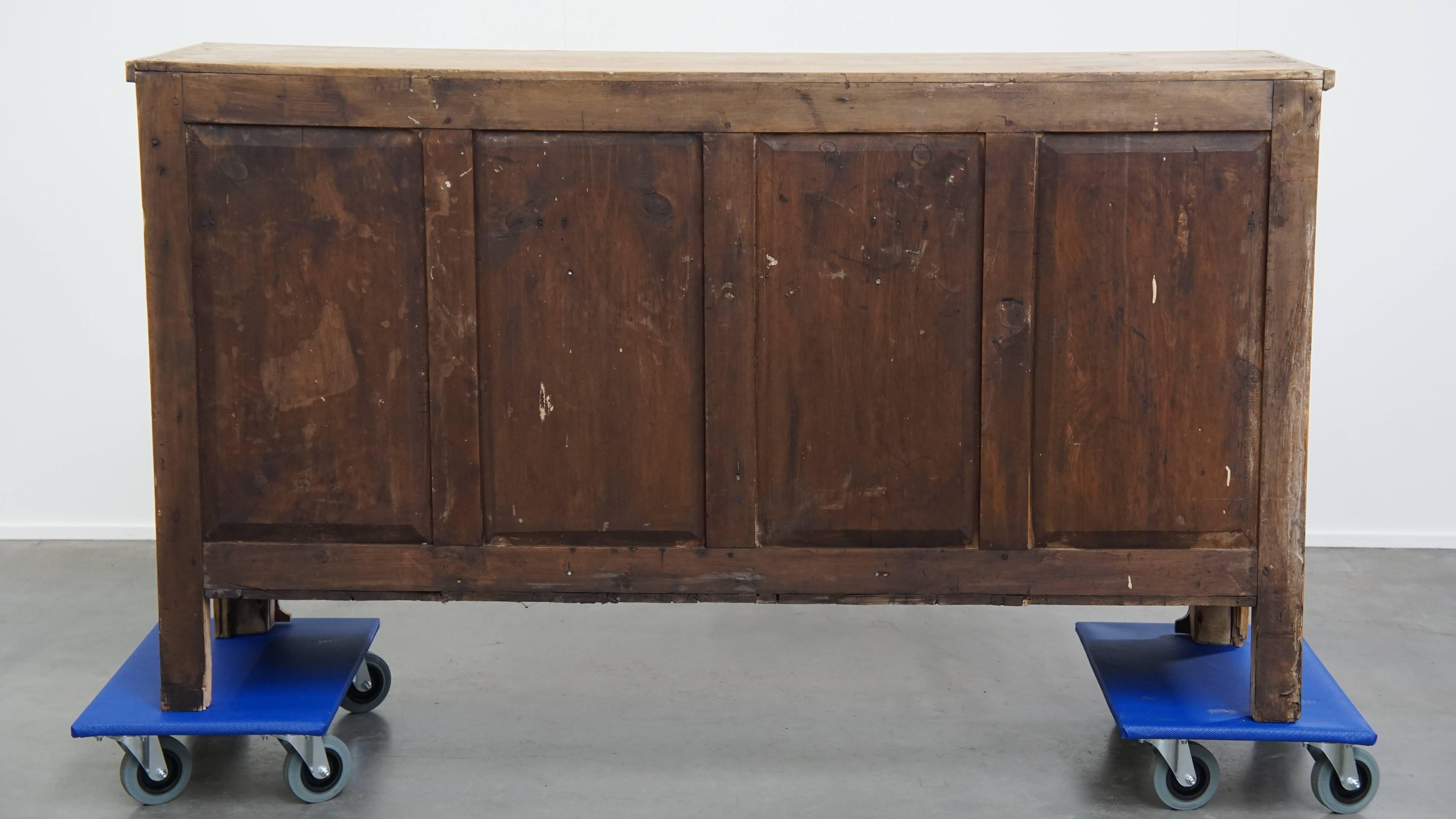 Fatto a mano Antica credenza/banco inglese dei primi del XIX secolo in Wood Wood in vendita