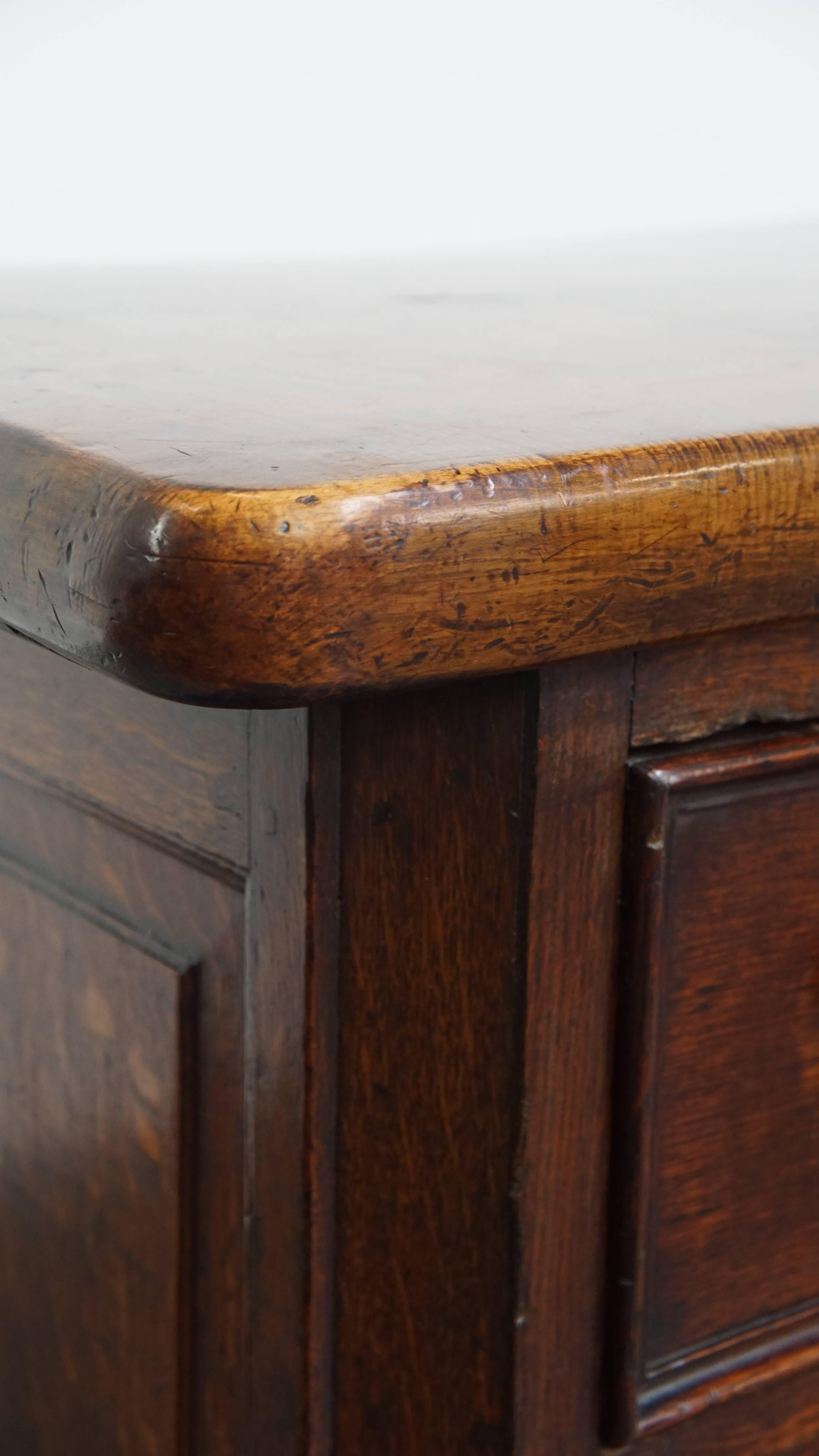 Antikes englisches Sideboard / Theke aus dem späten 18. Jahrhundert im Angebot 7