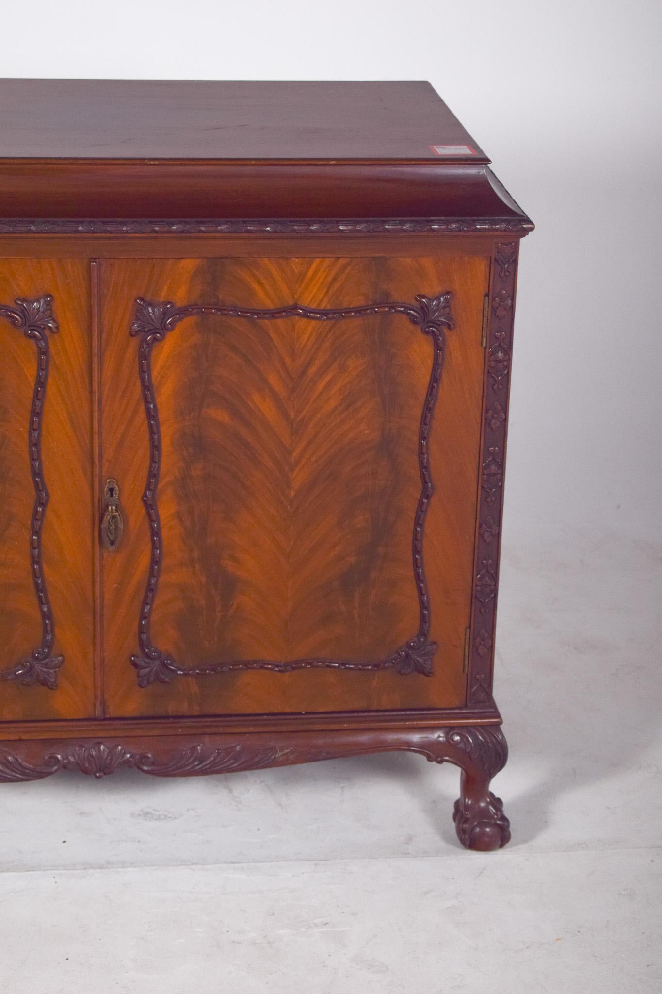 Antikes englisches Sideboard mit Bar im Angebot 6