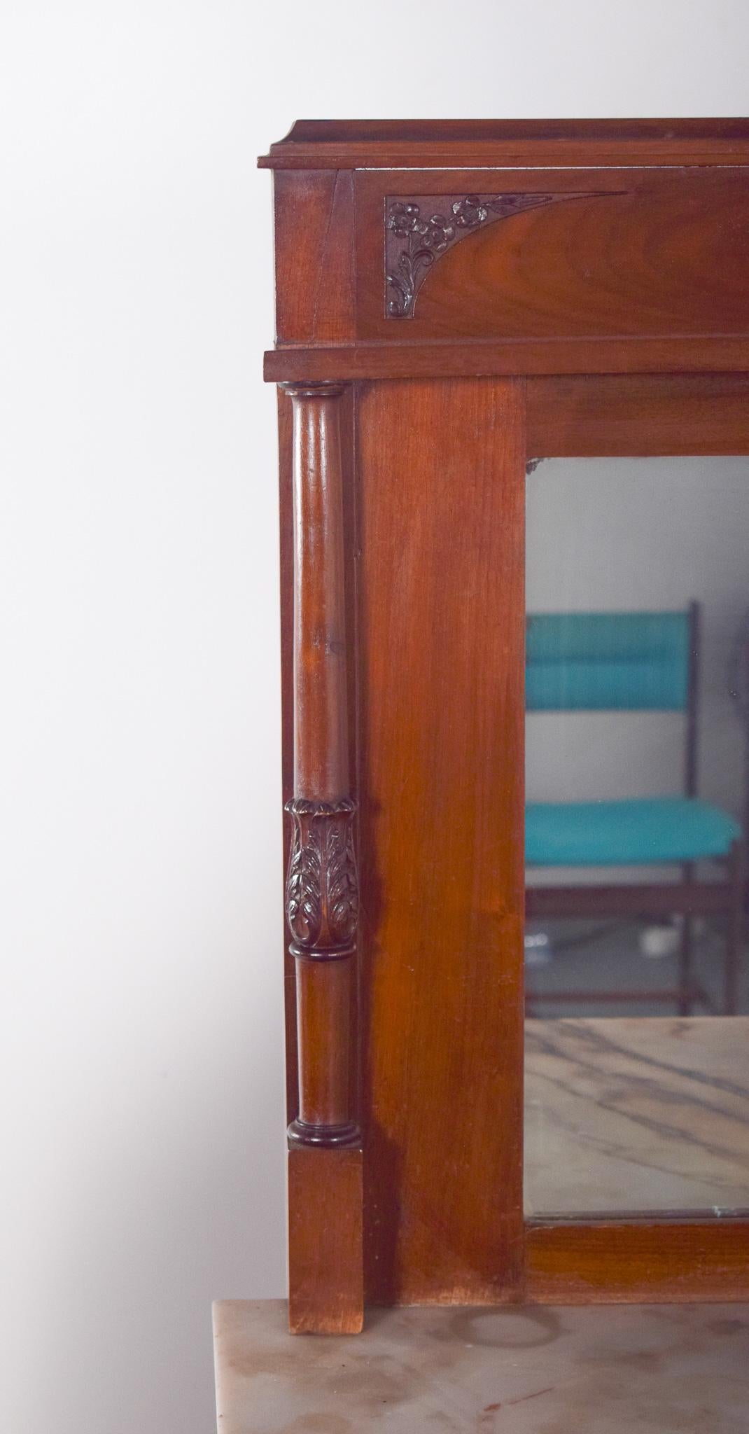 Antique English Sideboard with Marble Top and Mirror In Fair Condition For Sale In Lisboa, Lisboa