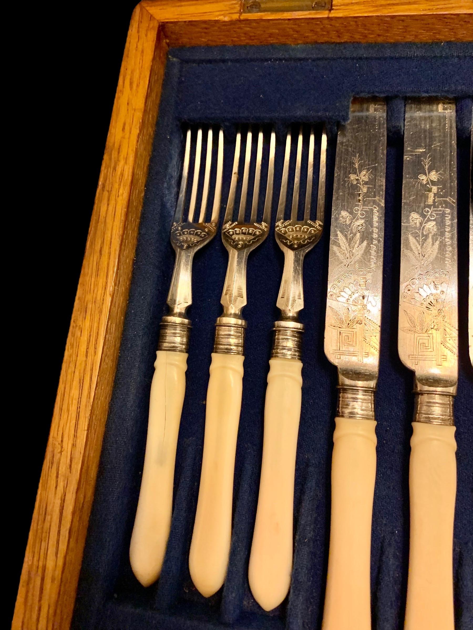 Edwardian Antique English Silver-Plate and Bakelite Fish Set for Six in Original Wood Box