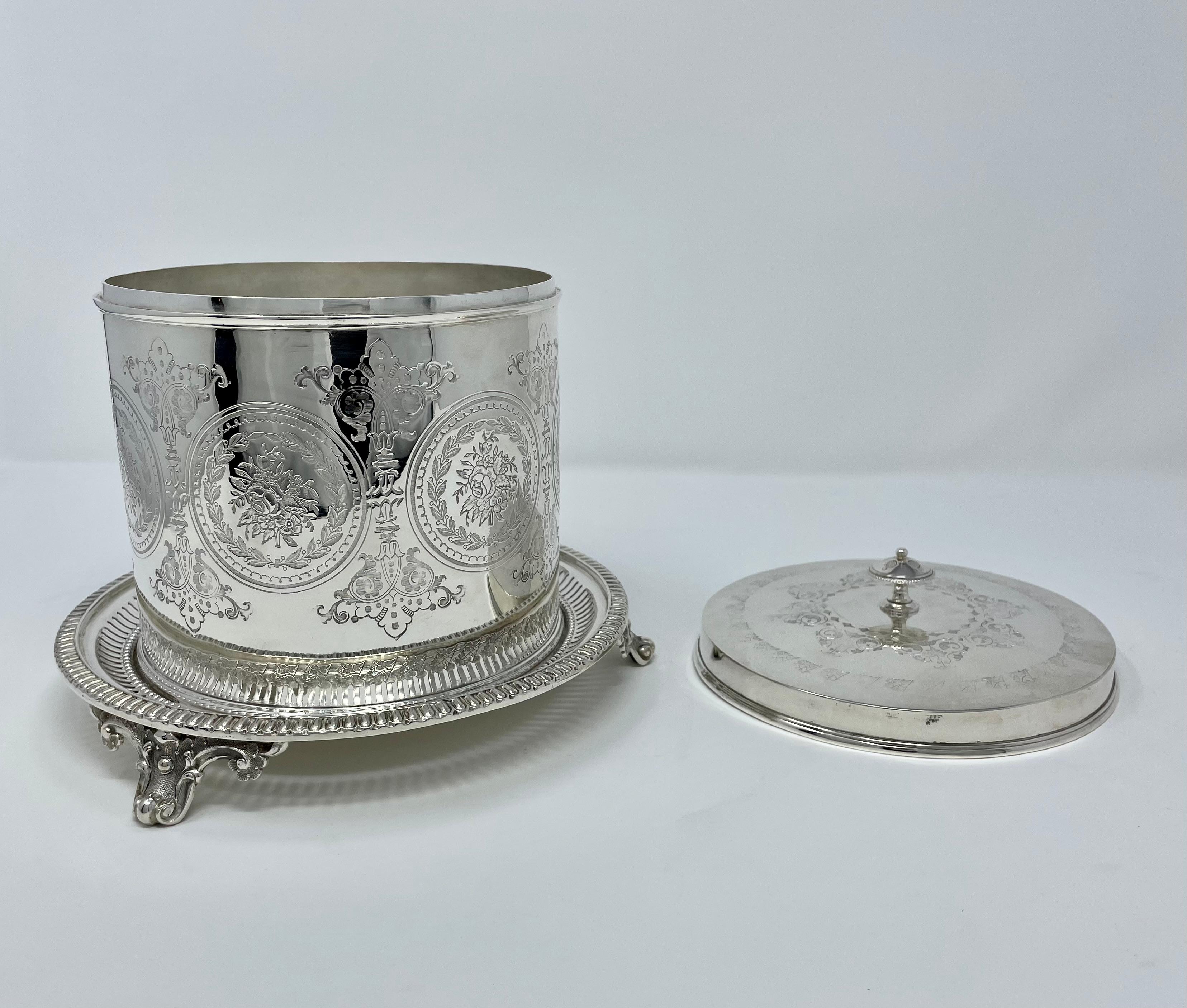 Antike englische Silberplättchen-Keksdose, um 1880.