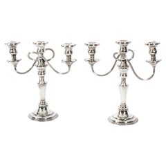 Antiguo candelabro inglés de plata Elkington & Co Circa 1920