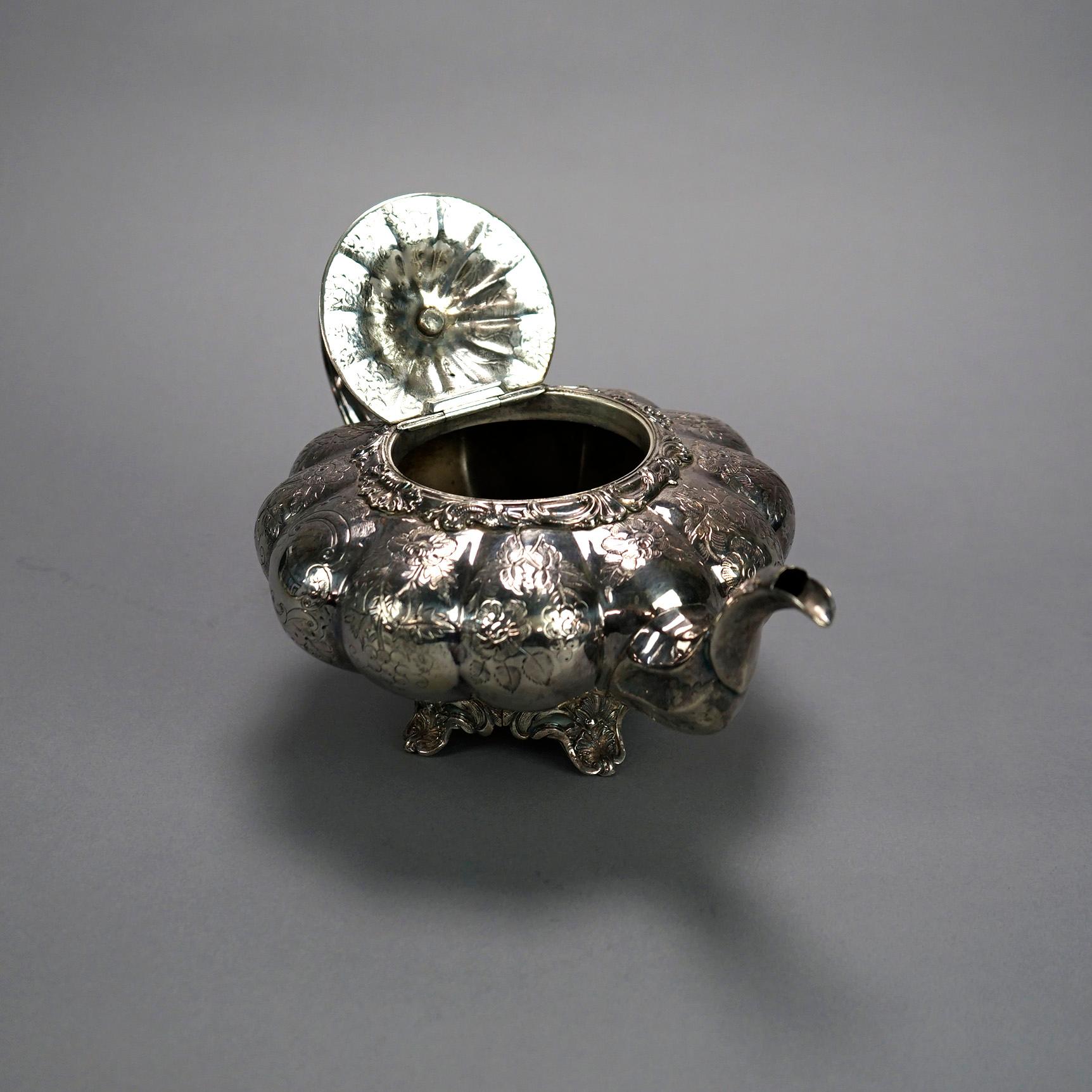 Service à thé anglais ancien de quatre pièces en métal argenté avec plateau 19ème siècle en vente 9
