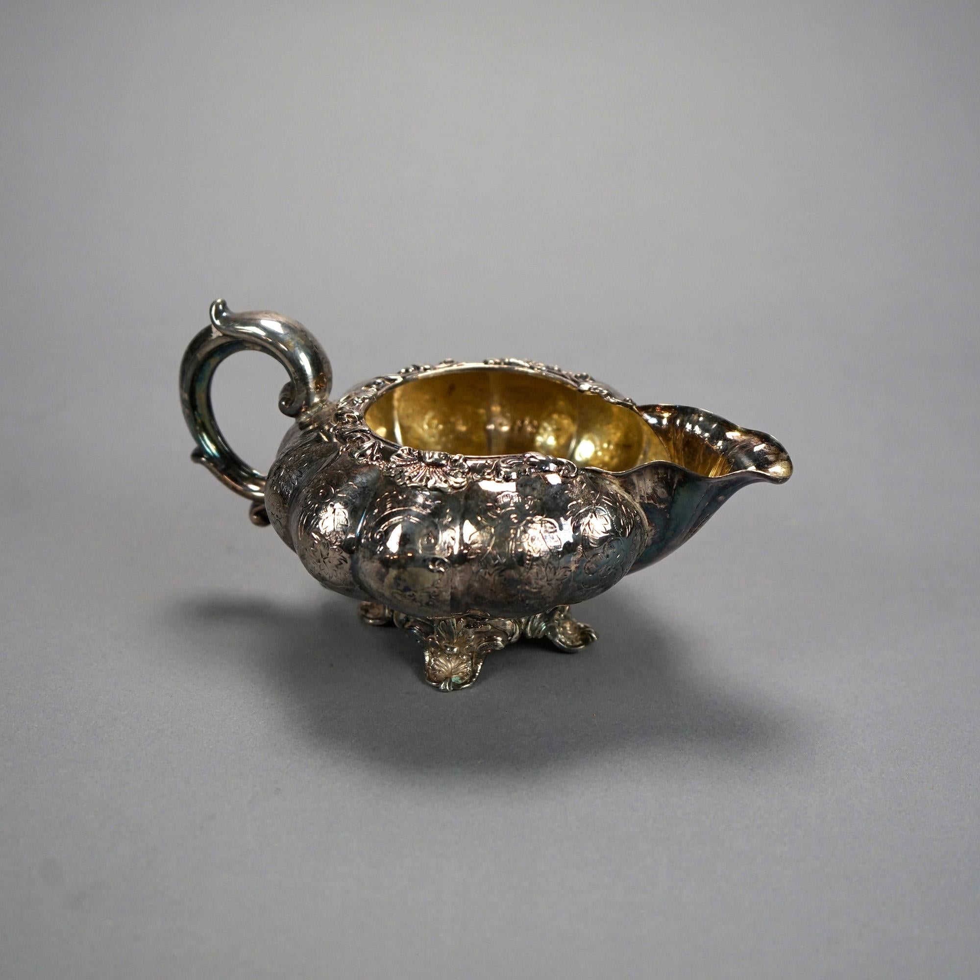 Service à thé anglais ancien de quatre pièces en métal argenté avec plateau 19ème siècle en vente 13