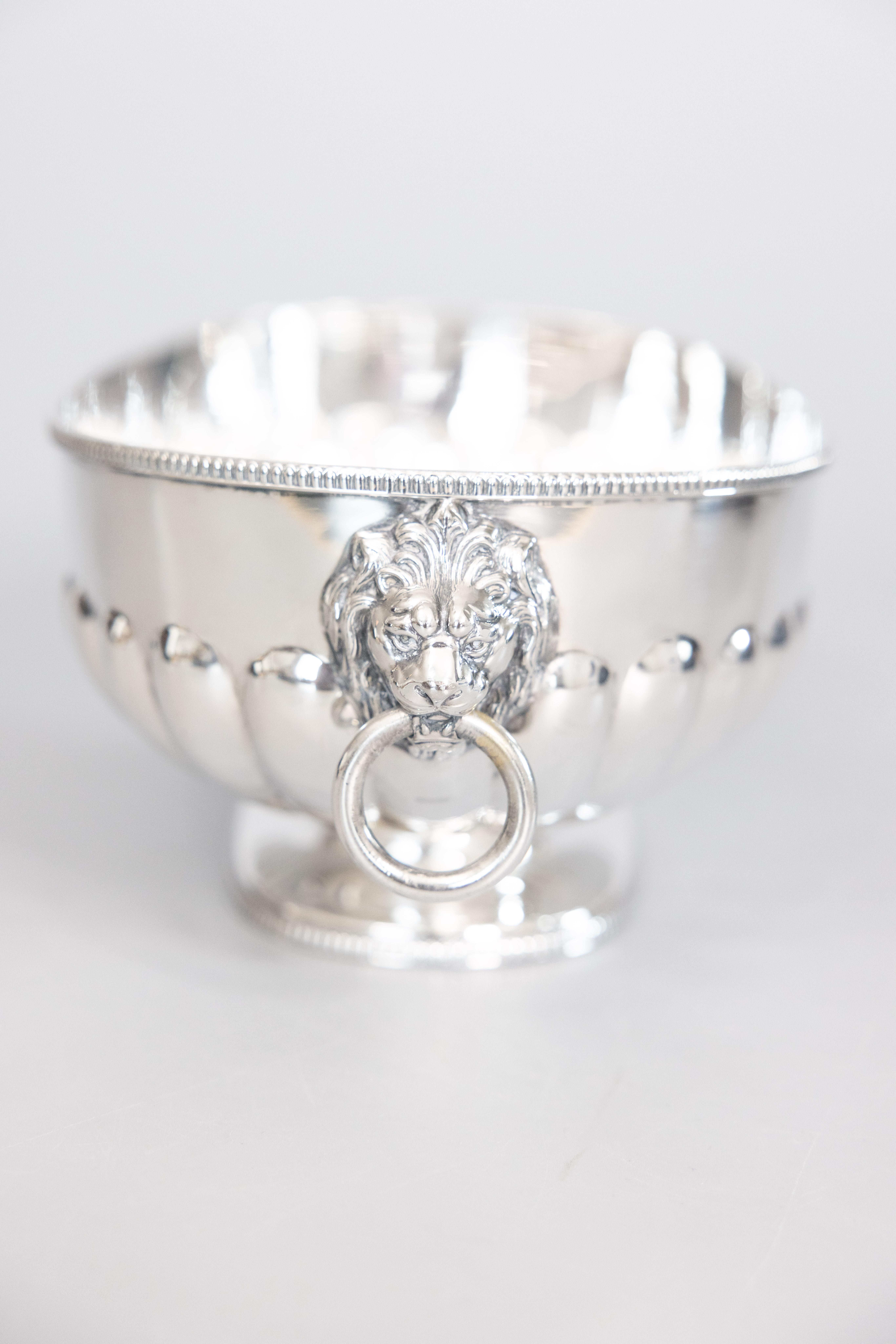 Antique English Silver Plate Lion Heads Oval Pedestal Centerpiece Bowl For Sale 2