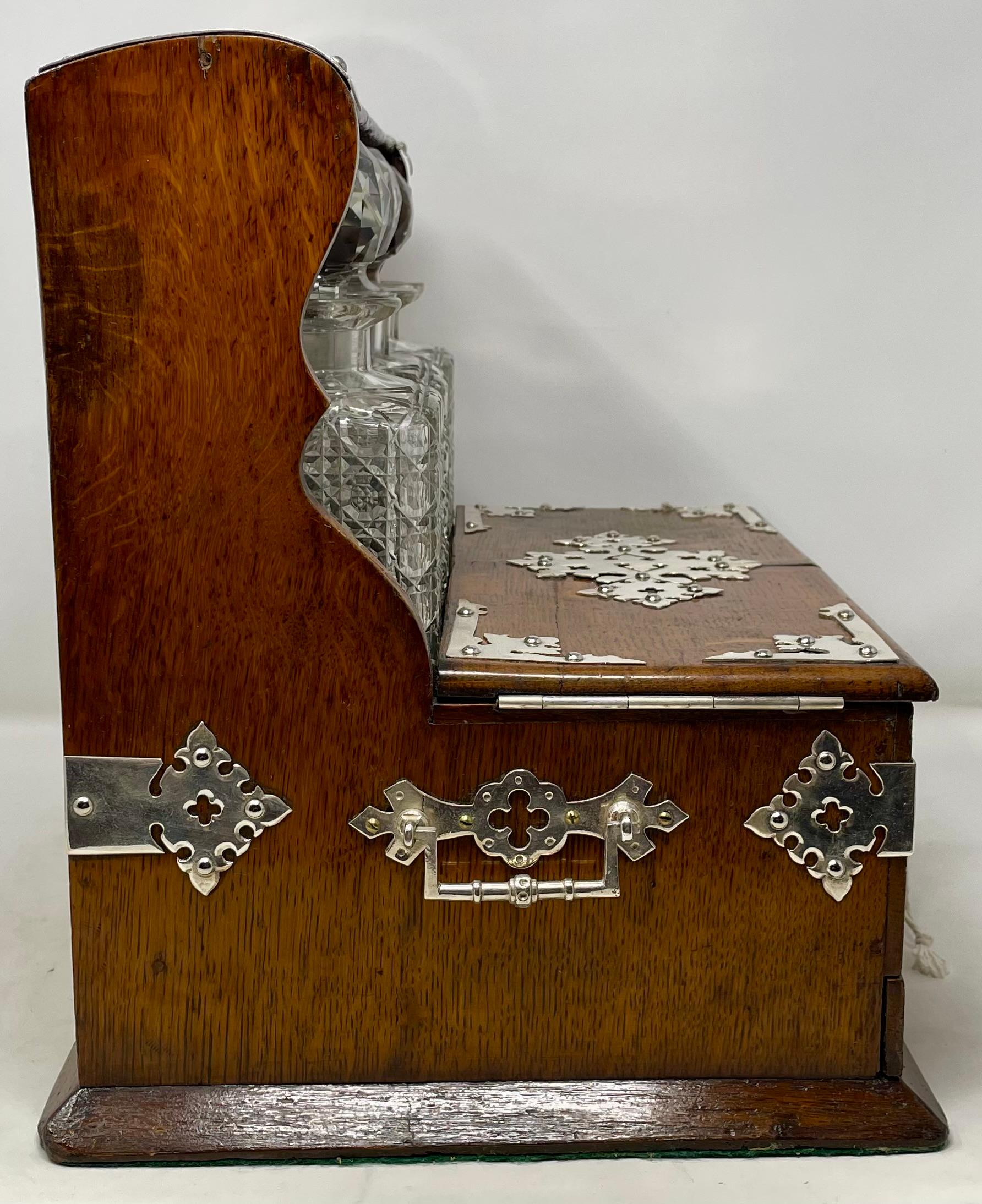 Antike englische versilberte Eichenholz- und Kristall-Spielschachtel Tantalus, um 1880 im Angebot 5