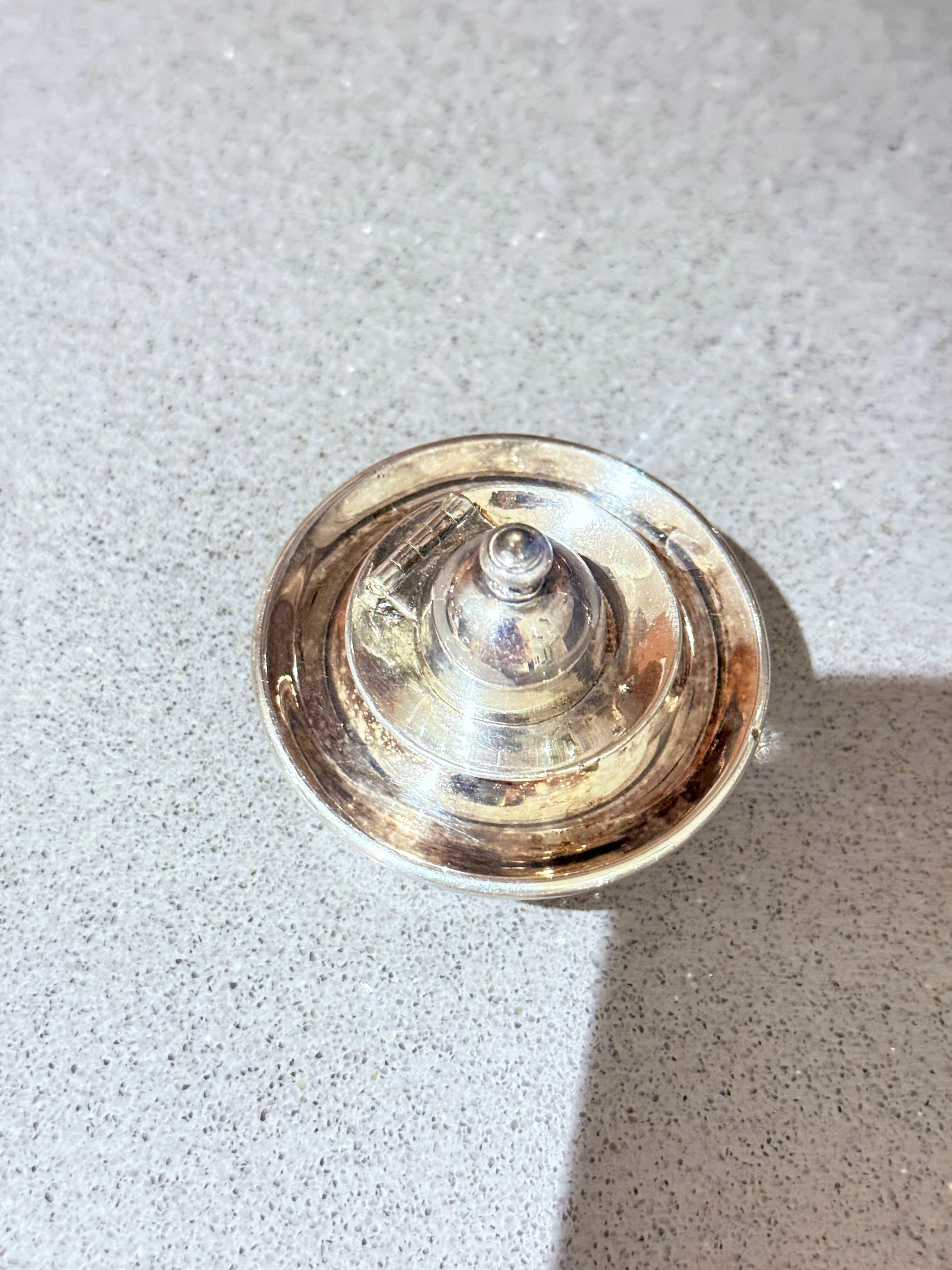 Antique English Silver-Plated Chafing Dish with Burner, Victorian Luxury Home For Sale 7