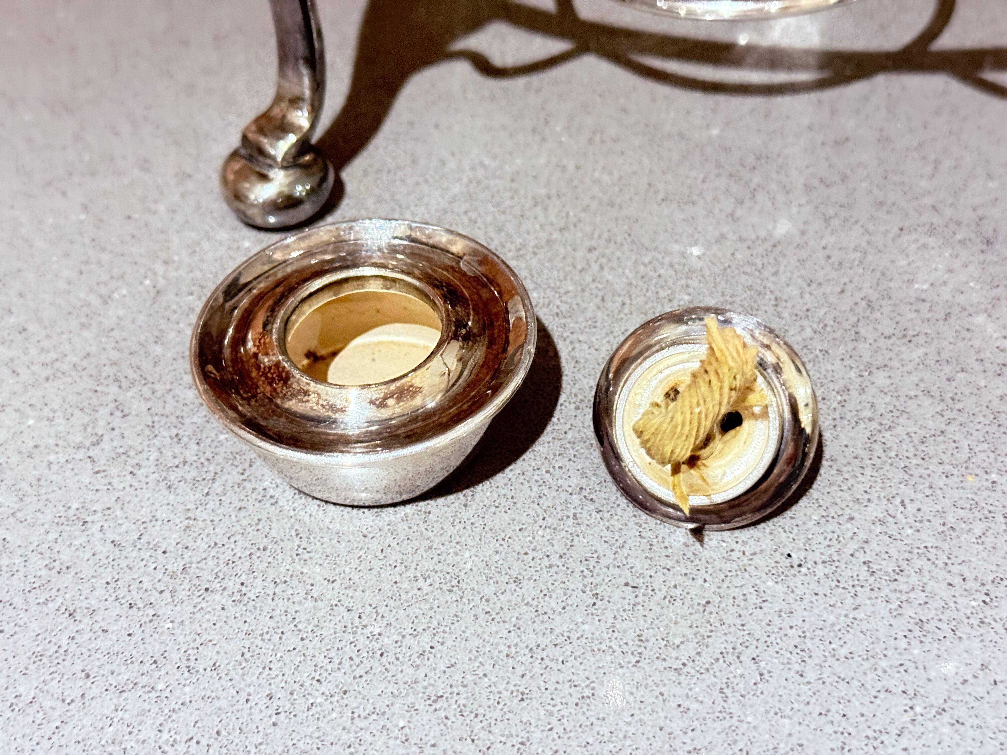 Antique English Silver-Plated Chafing Dish with Burner, Victorian Luxury Home For Sale 9