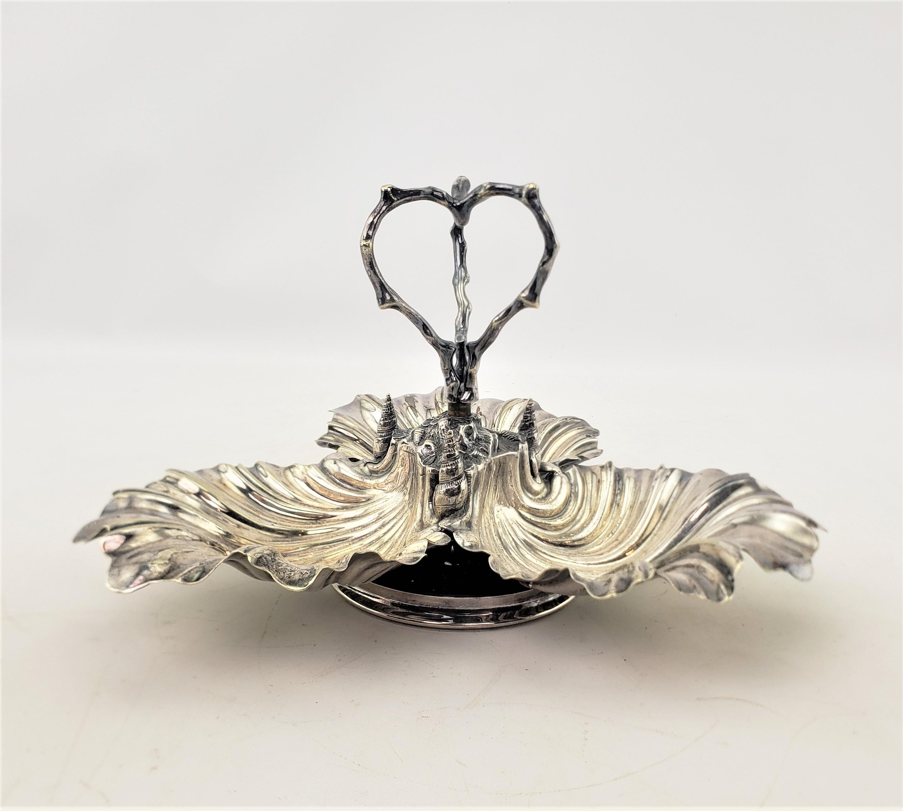 Antique English Silver Plated Partitioned Serving Bowl or Condiment Dish In Good Condition For Sale In Hamilton, Ontario