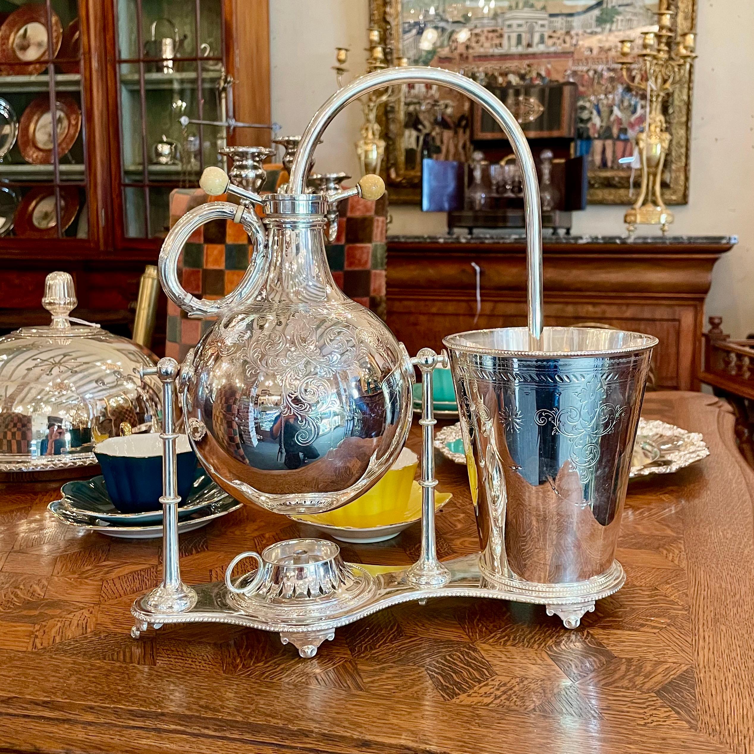 Ancien fabricant de café siphon anglais en métal argenté, vers 1870. en vente 2