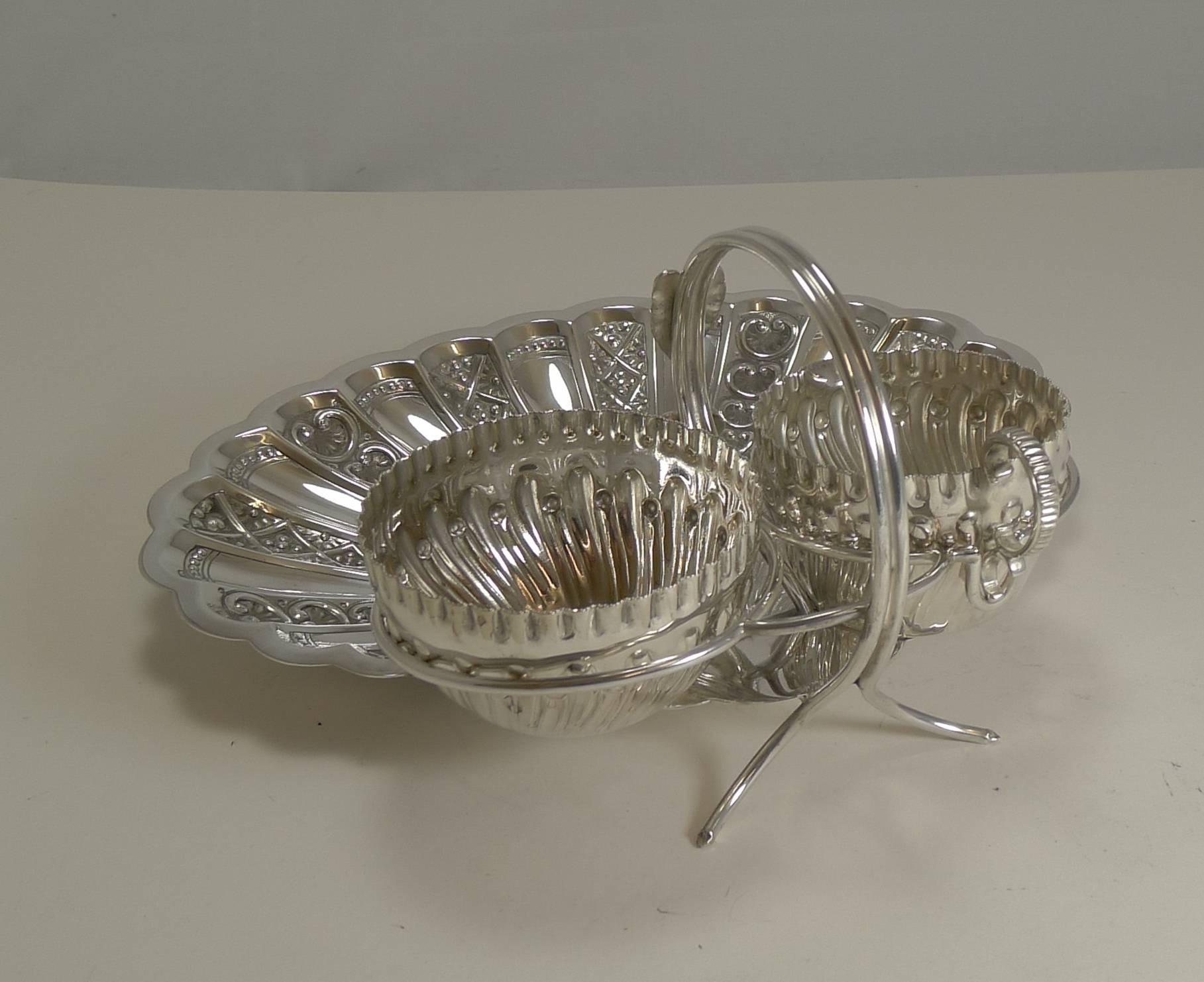 Antique English Silver Plated Strawberry Set by Roberts and Belk, circa 1900 For Sale 4
