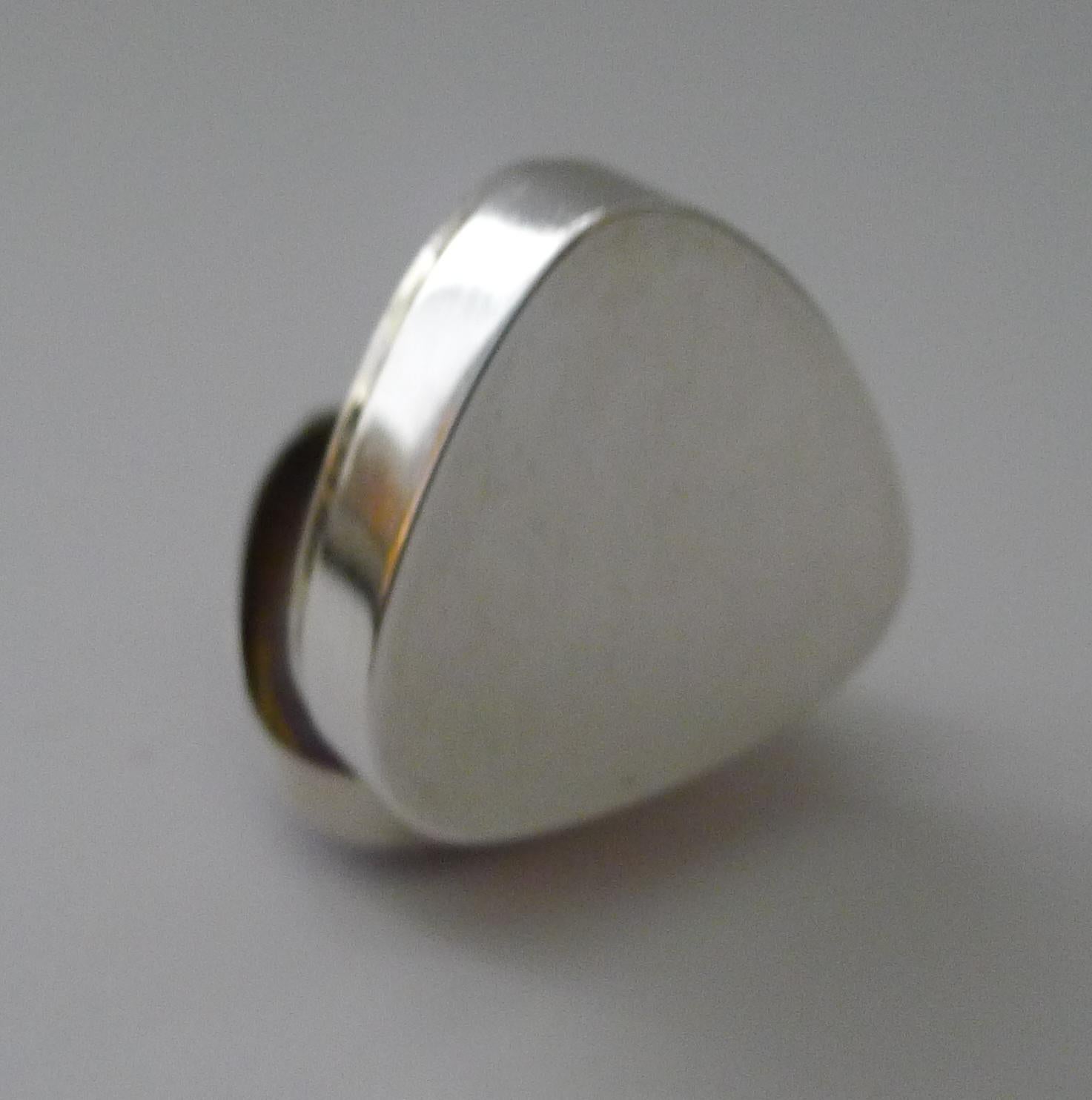 Antico portapillole inglese in argento / sterling e ametista - 1913 In condizioni buone in vendita a Bath, GB